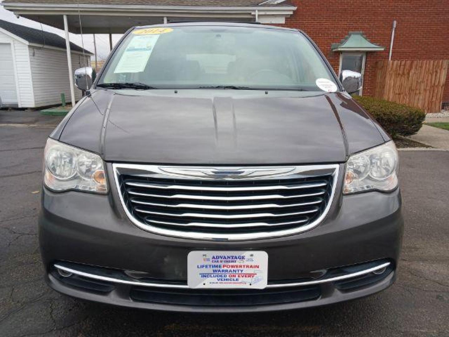 2014 Granite Crystal Met CC Chrysler Town and Country Touring-L (2C4RC1CG8ER) with an 3.6L V6 DOHC 24V engine, 6-Speed Automatic transmission, located at 401 Woodman Dr, Riverside, OH, 45431, (937) 908-9800, 39.763779, -84.122063 - Photo#1