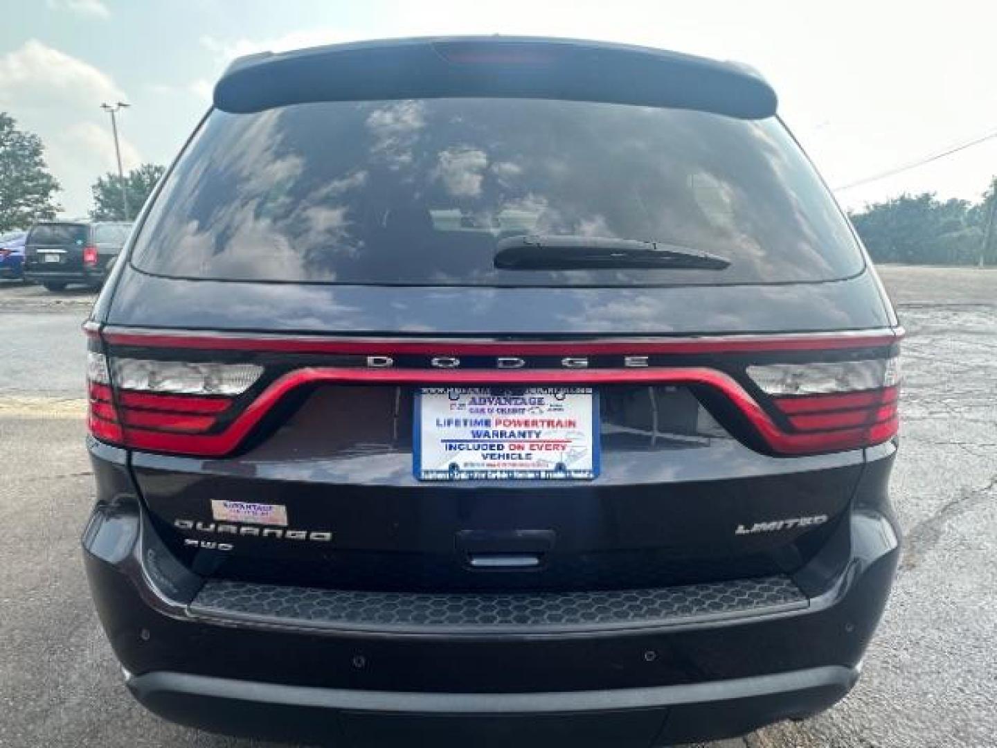 2014 Granite Crystal Met CC Dodge Durango Limited AWD (1C4RDJDG3EC) with an 3.6L V6 DOHC 24V engine, 8-Speed Automatic transmission, located at 1184 Kauffman Ave, Fairborn, OH, 45324, (937) 908-9800, 39.807365, -84.029114 - Third Row - Photo#4