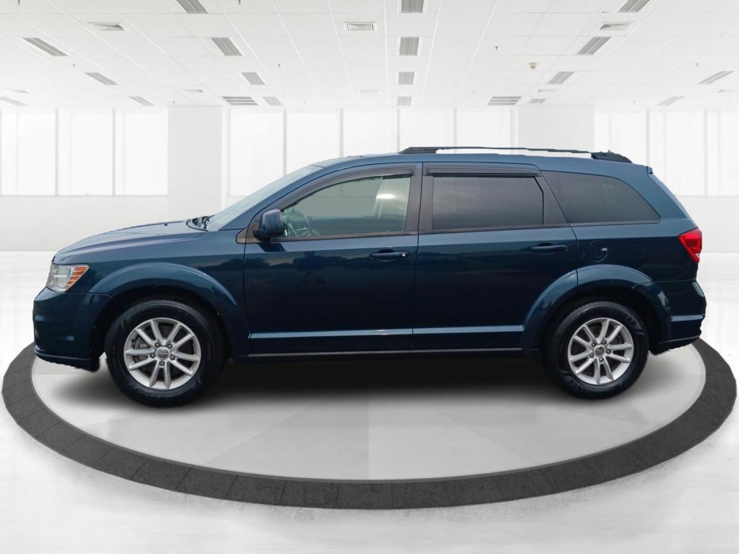 2014 Fathom Blue Pearlcoat Dodge Journey (3C4PDCBB1ET) with an 2.4L L6 DOHC 16V engine, 4-Speed Automatic transmission, located at 401 Woodman Dr, Riverside, OH, 45431, (937) 908-9800, 39.763779, -84.122063 - Photo#5