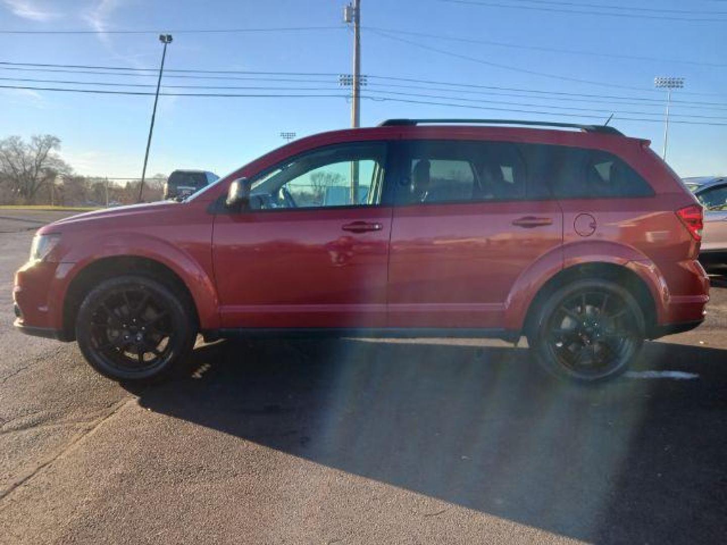 2014 Redline 2 Coat Pearl Dodge Journey SXT (3C4PDCBG1ET) with an 3.6L V6 DOHC 24V engine, 6-Speed Automatic transmission, located at 1230 East Main St, Xenia, OH, 45385, (937) 908-9800, 39.687321, -83.910294 - Photo#3