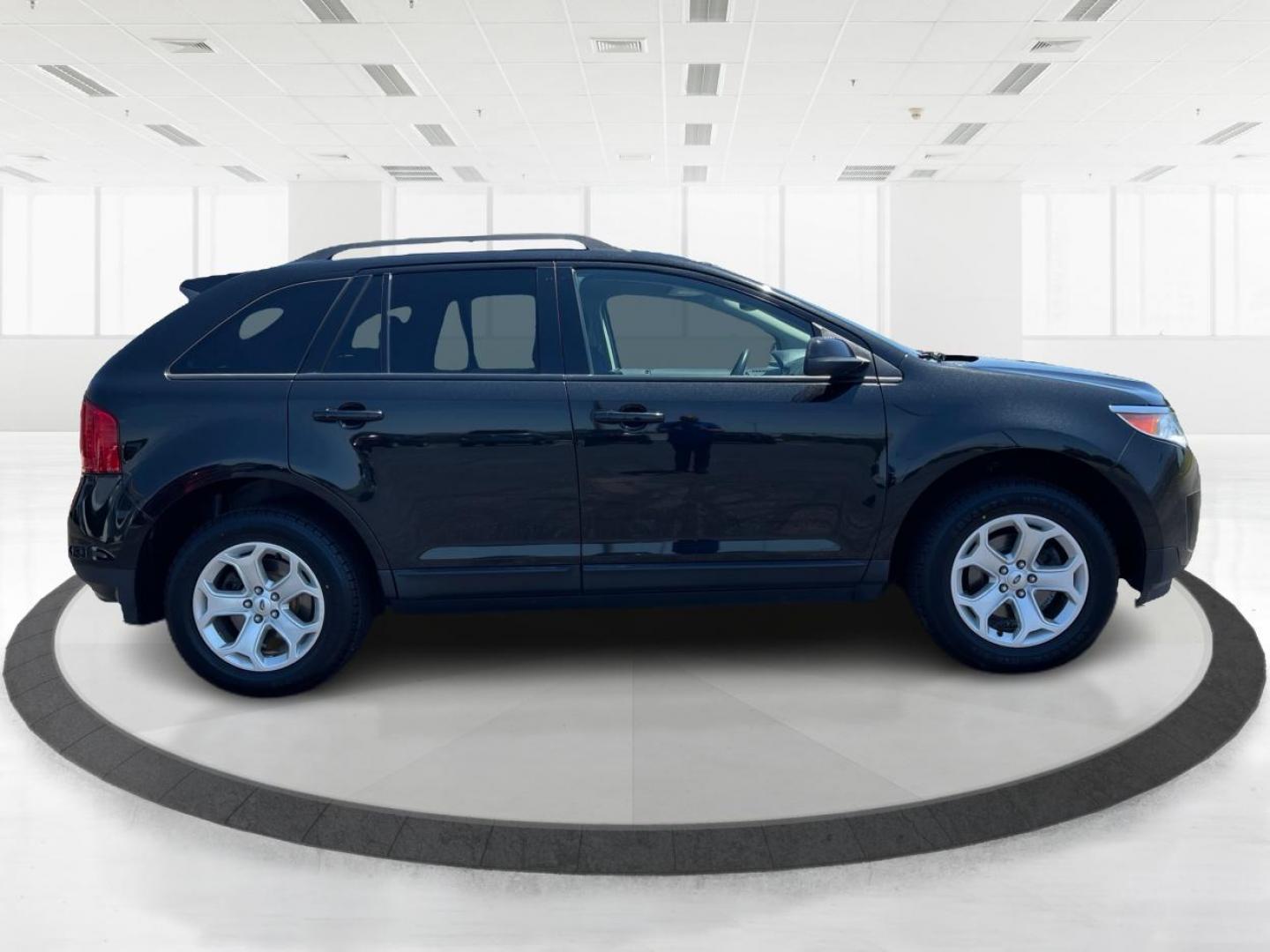 2014 Tuxedo Black Metallic Ford Edge SEL AWD (2FMDK4JCXEB) with an 3.5L V6 DOHC 24V engine, 6-Speed Automatic transmission, located at 1951 S Dayton Lakeview Rd., New Carlisle, OH, 45344, (937) 908-9800, 39.890999, -84.050255 - Photo#1