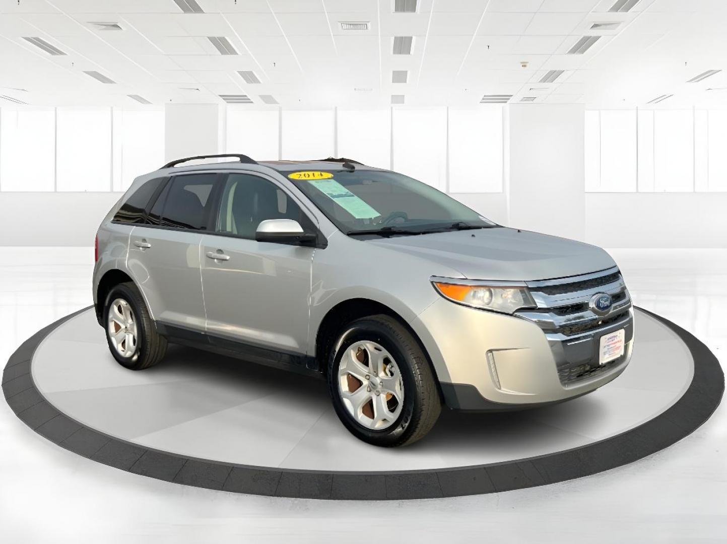 2014 Ingot Silver Metallic Ford Edge SEL AWD (2FMDK4JC9EB) with an 3.5L V6 DOHC 24V engine, 6-Speed Automatic transmission, located at 1184 Kauffman Ave, Fairborn, OH, 45324, (937) 908-9800, 39.807365, -84.029114 - Photo#0