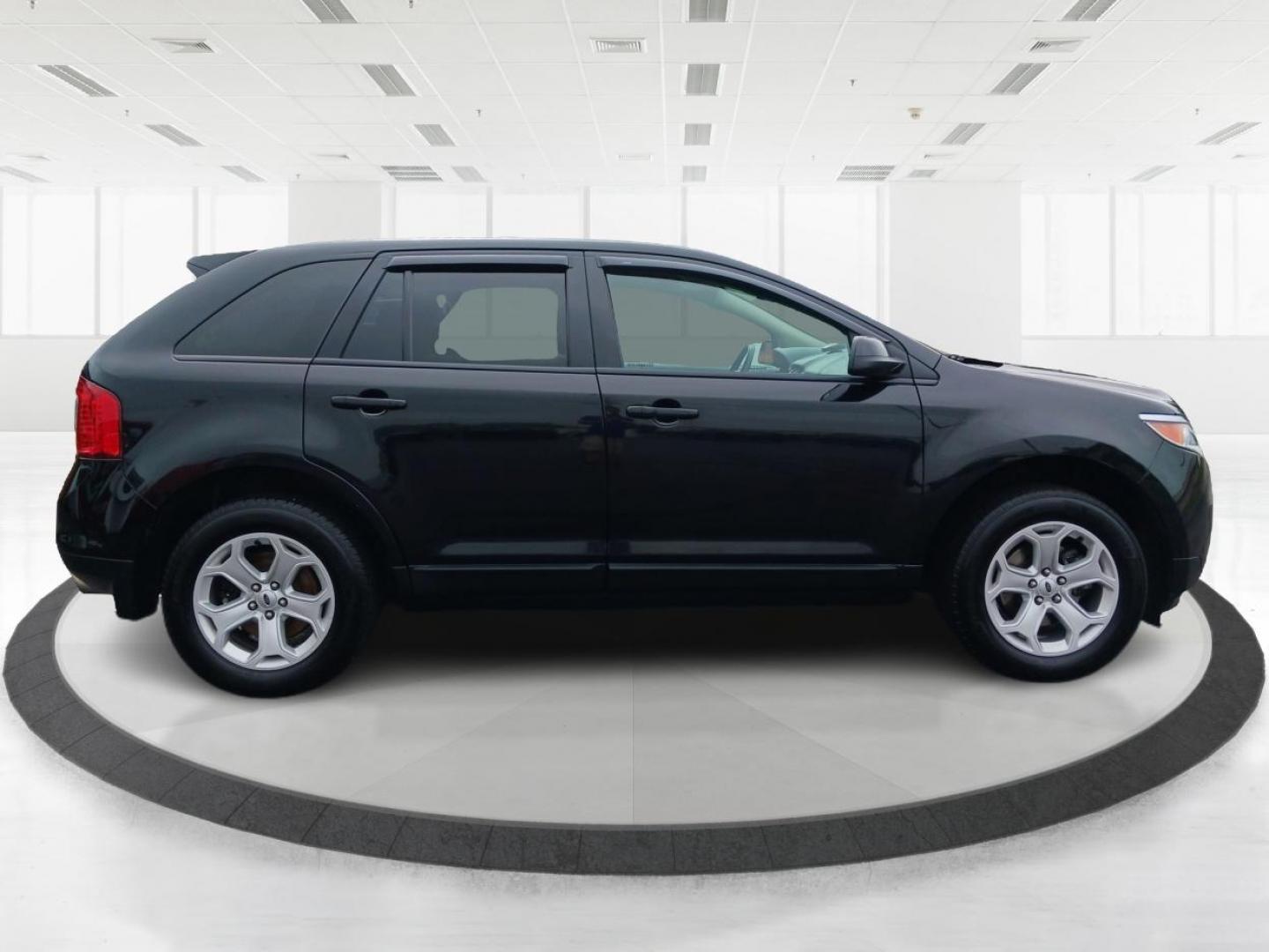 2014 Tuxedo Black Metallic Ford Edge SEL FWD (2FMDK3JC5EB) with an 3.5L V6 DOHC 24V engine, 6-Speed Automatic transmission, located at 401 Woodman Dr, Riverside, OH, 45431, (937) 908-9800, 39.763779, -84.122063 - Photo#1