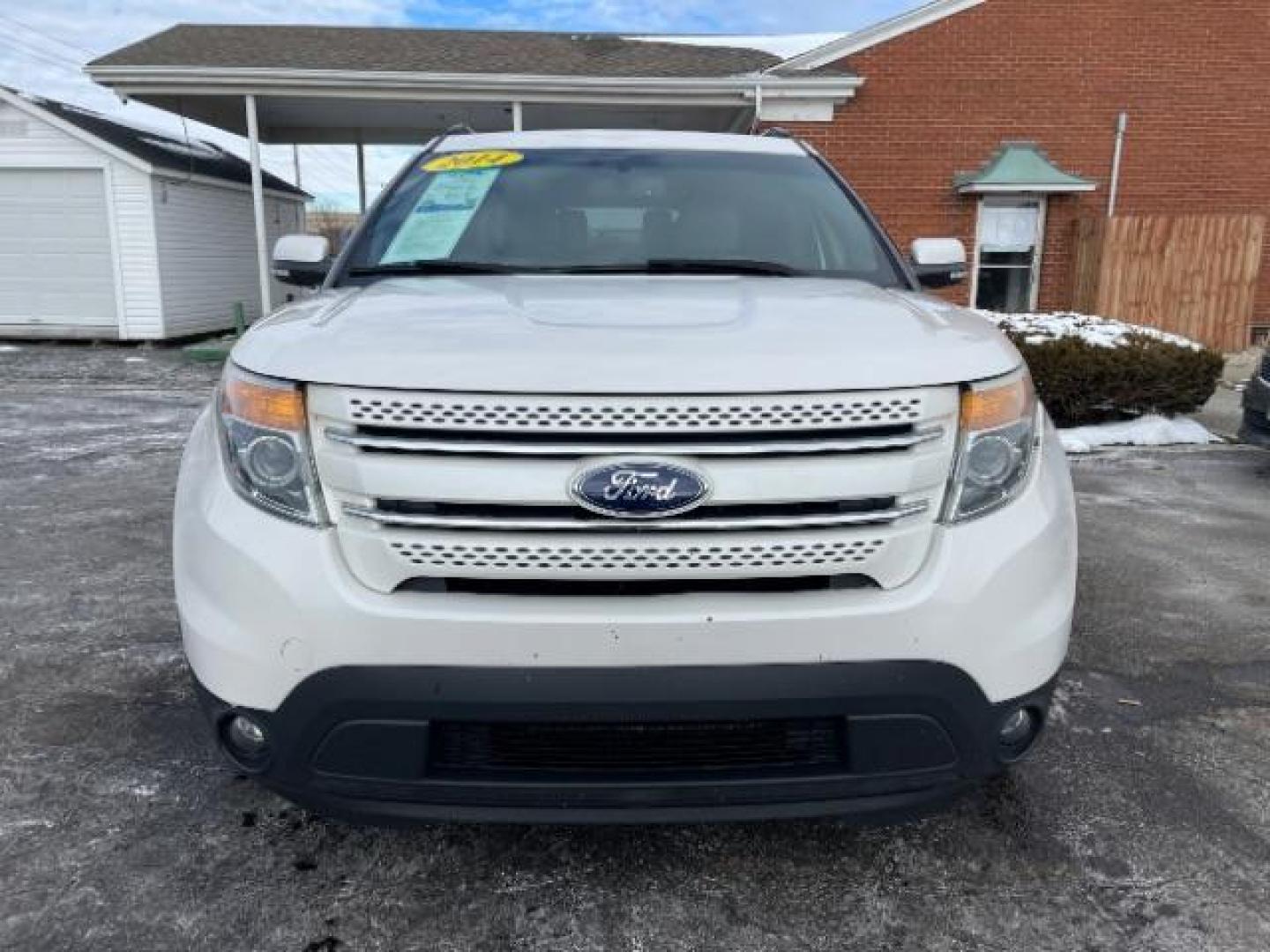 2014 White Platinum Met TC Ford Explorer Limited 4WD (1FM5K8F8XEG) with an 3.5L V6 DOHC 24V engine, 6-Speed Automatic transmission, located at 401 Woodman Dr, Riverside, OH, 45431, (937) 908-9800, 39.763779, -84.122063 - Photo#5