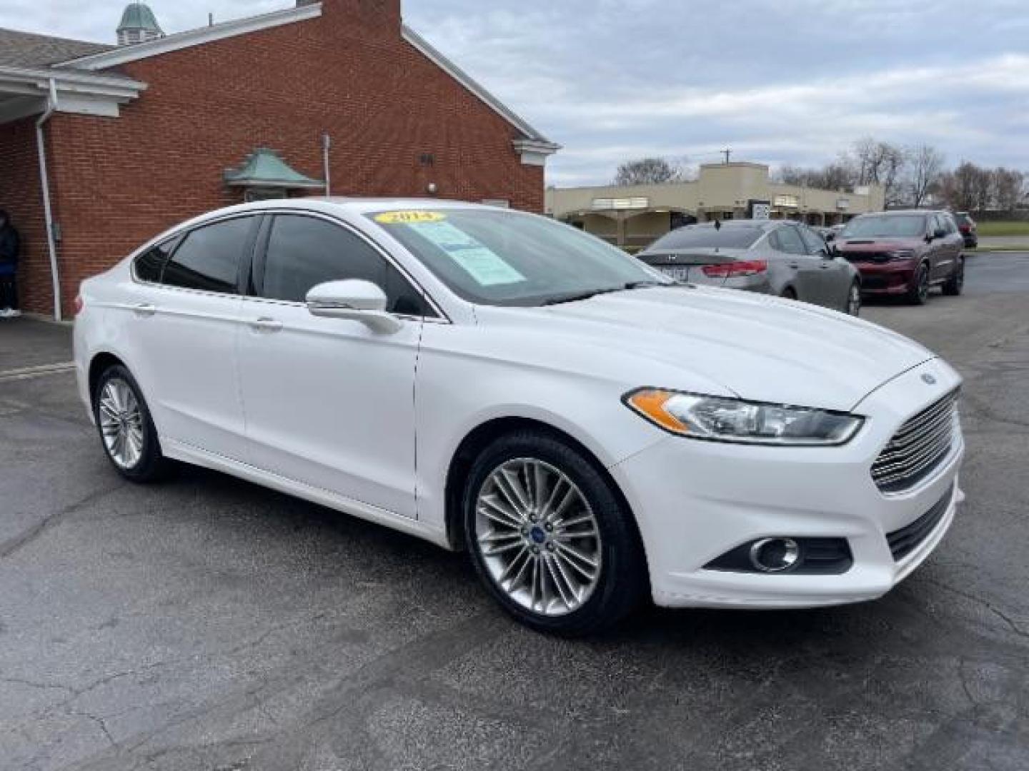 2014 White Platinum TC Met Ford Fusion SE (3FA6P0H97ER) with an 2.0L L4 DOHC 16V engine, located at 1951 S Dayton Lakeview Rd., New Carlisle, OH, 45344, (937) 908-9800, 39.890999, -84.050255 - Photo#0