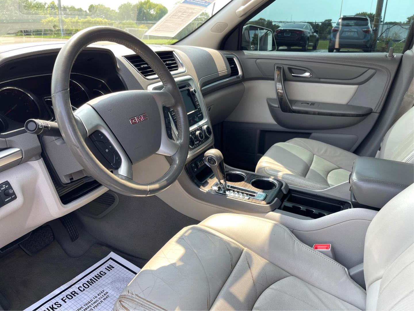 2014 Summit White GMC Acadia (1GKKRSKD3EJ) with an 3.6L V6 DOHC 24V engine, 6-Speed Automatic transmission, located at 1951 S Dayton Lakeview Rd., New Carlisle, OH, 45344, (937) 908-9800, 39.890999, -84.050255 - Photo#8