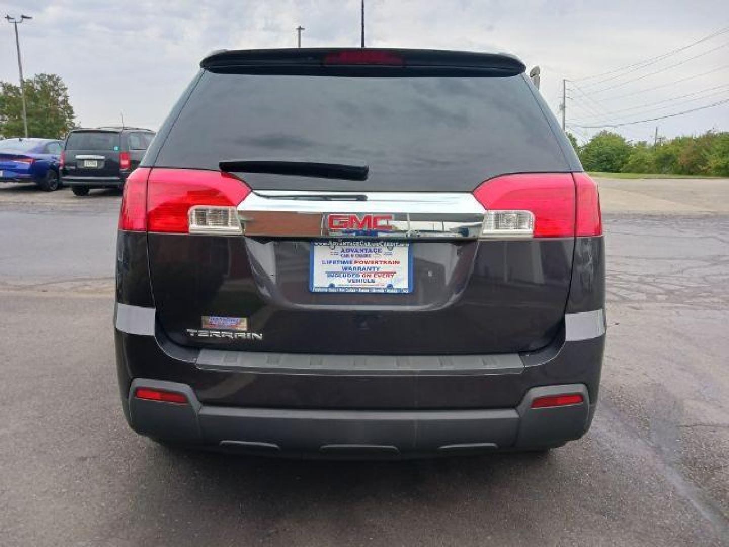 2014 Ashen Gray Metallic GMC Terrain SLE1 FWD (2GKALMEK4E6) with an 2.4L L4 DOHC 16V FFV engine, 6-Speed Automatic transmission, located at 1951 S Dayton Lakeview Rd., New Carlisle, OH, 45344, (937) 908-9800, 39.890999, -84.050255 - Photo#5