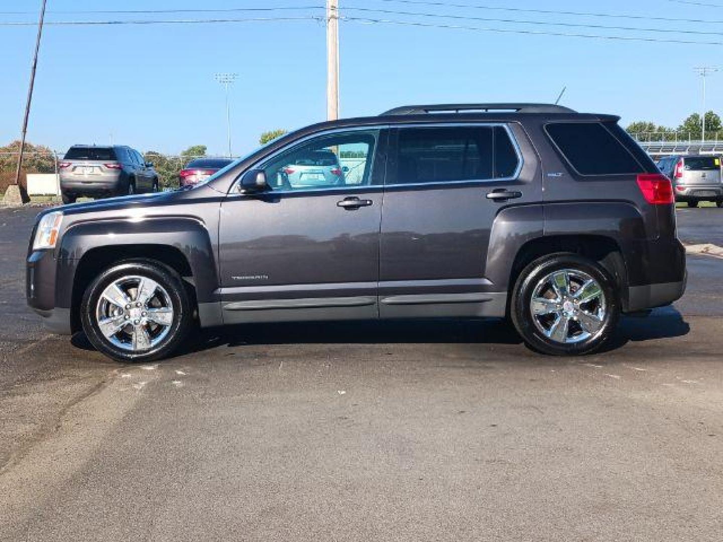 2014 Ashen Gray Metallic GMC Terrain SLT1 AWD (2GKFLXEK2E6) with an 2.4L L4 DOHC 16V FFV engine, 6-Speed Automatic transmission, located at 880 E. National Road, Vandalia, OH, 45377, (937) 908-9800, 39.892189, -84.181015 - Photo#3