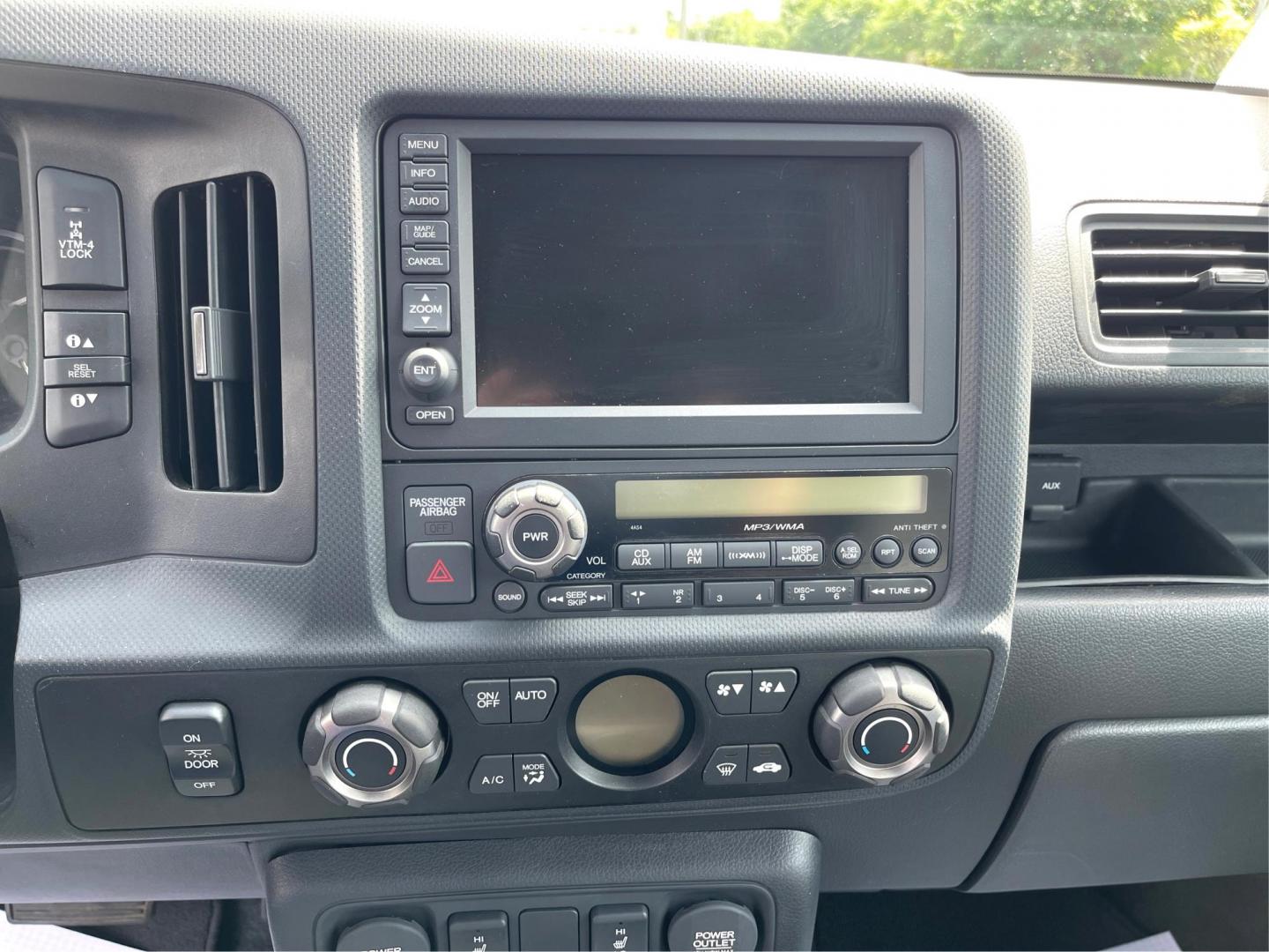 2014 Honda Ridgeline RTL-S (5FPYK1F67EB) with an 3.5L V6 SOHC 24V engine, 5-Speed Automatic transmission, located at 8750 N County Rd 25A, Piqua, OH, 45356, (937) 908-9800, 40.164391, -84.232513 - One Owner - Photo#11