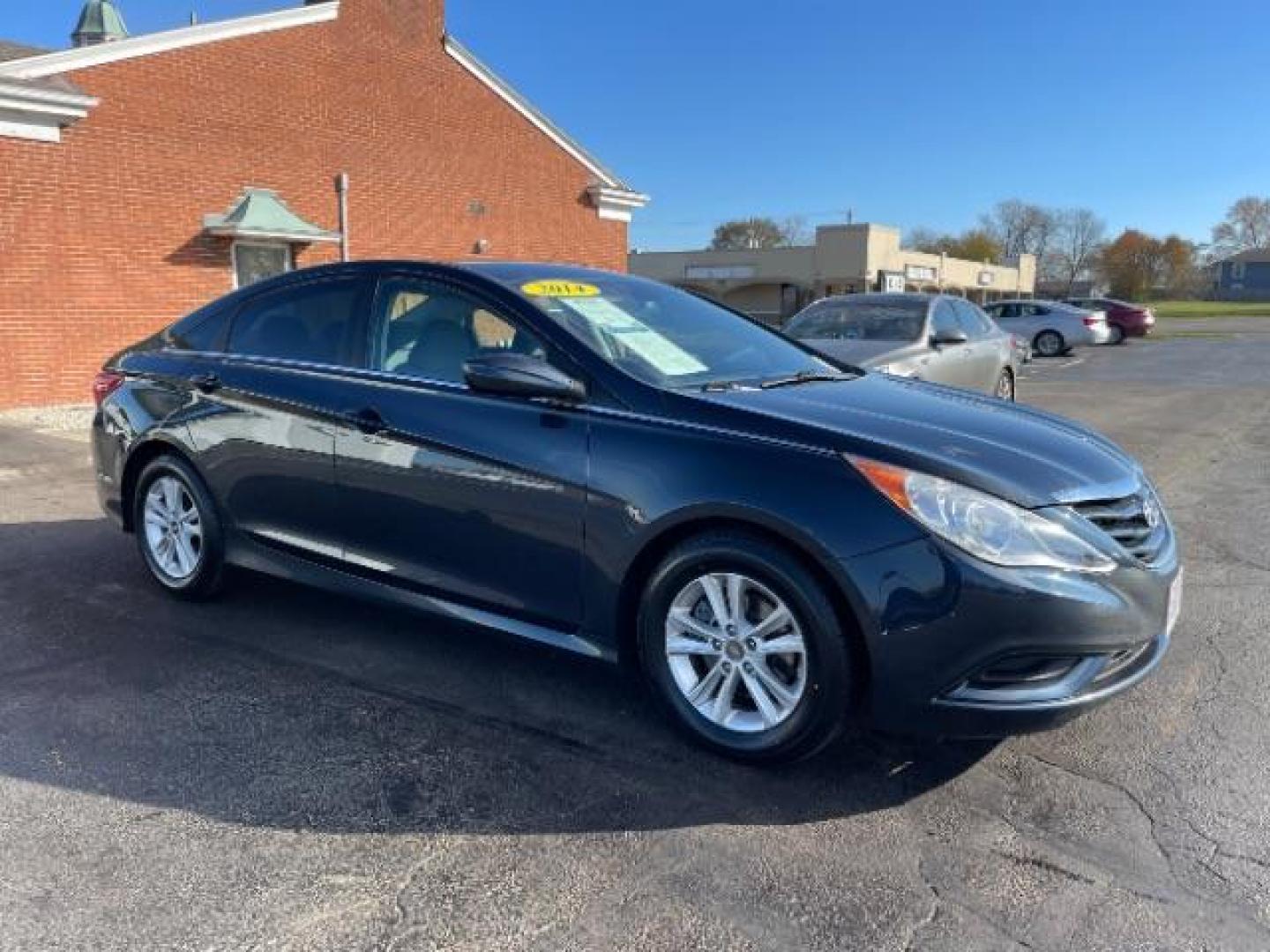 2014 Pacific Blue Pearl Hyundai Sonata GLS (5NPEB4AC9EH) with an 2.4L L4 DOHC 16V engine, 6-Speed Automatic transmission, located at 1230 East Main St, Xenia, OH, 45385, (937) 908-9800, 39.687321, -83.910294 - Photo#0