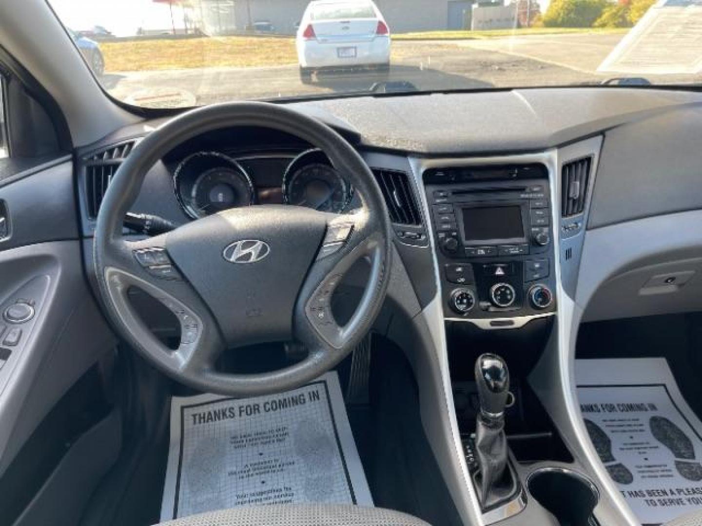 2014 Pacific Blue Pearl Hyundai Sonata GLS (5NPEB4AC9EH) with an 2.4L L4 DOHC 16V engine, 6-Speed Automatic transmission, located at 1230 East Main St, Xenia, OH, 45385, (937) 908-9800, 39.687321, -83.910294 - Photo#7