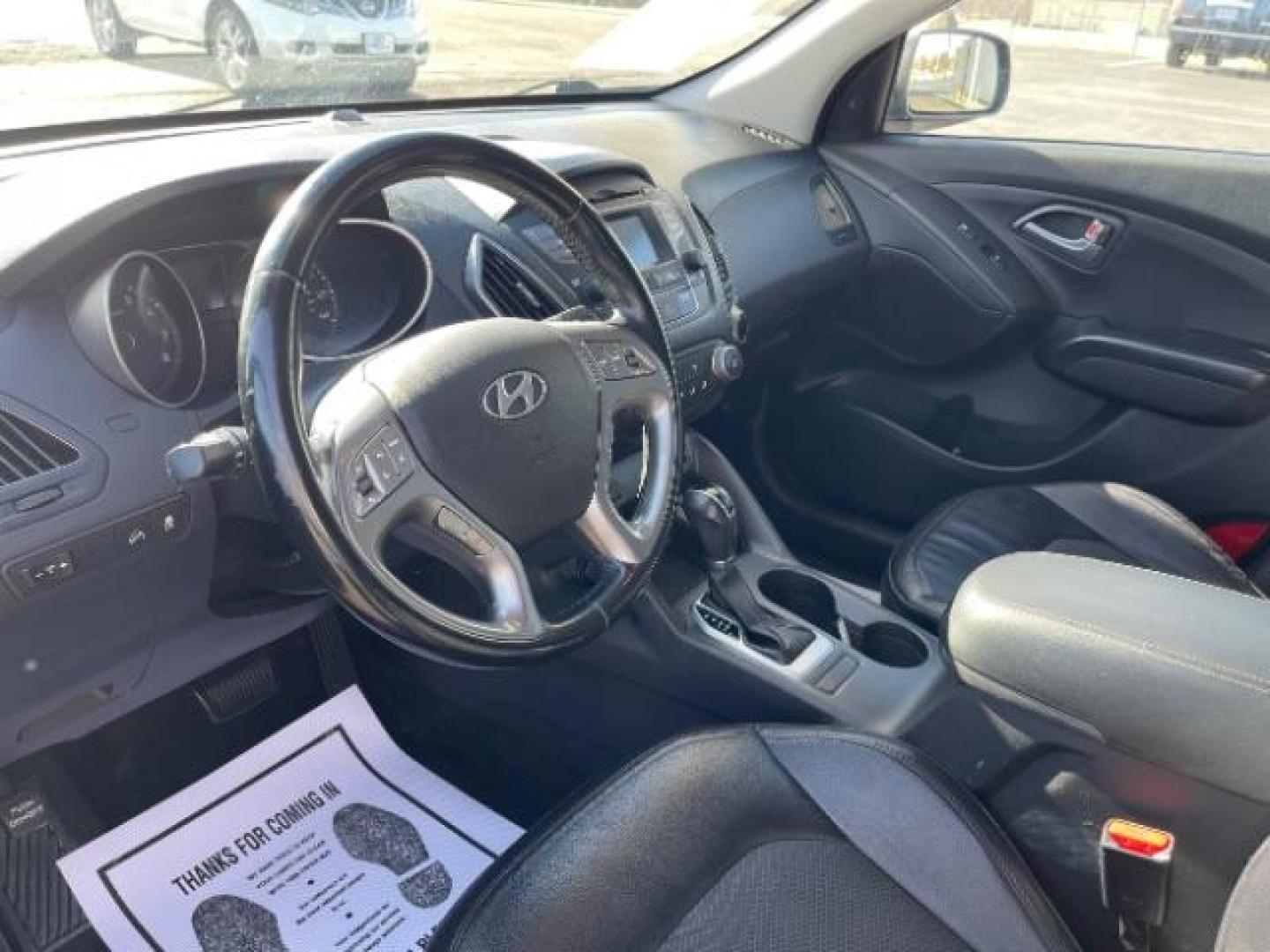 2014 Shadow Grey Hyundai Tucson GLS 2WD (KM8JU3AG9EU) with an 2.4L L4 DOHC 16V engine, 6-Speed Automatic transmission, located at 880 E. National Road, Vandalia, OH, 45377, (937) 908-9800, 39.892189, -84.181015 - Photo#5