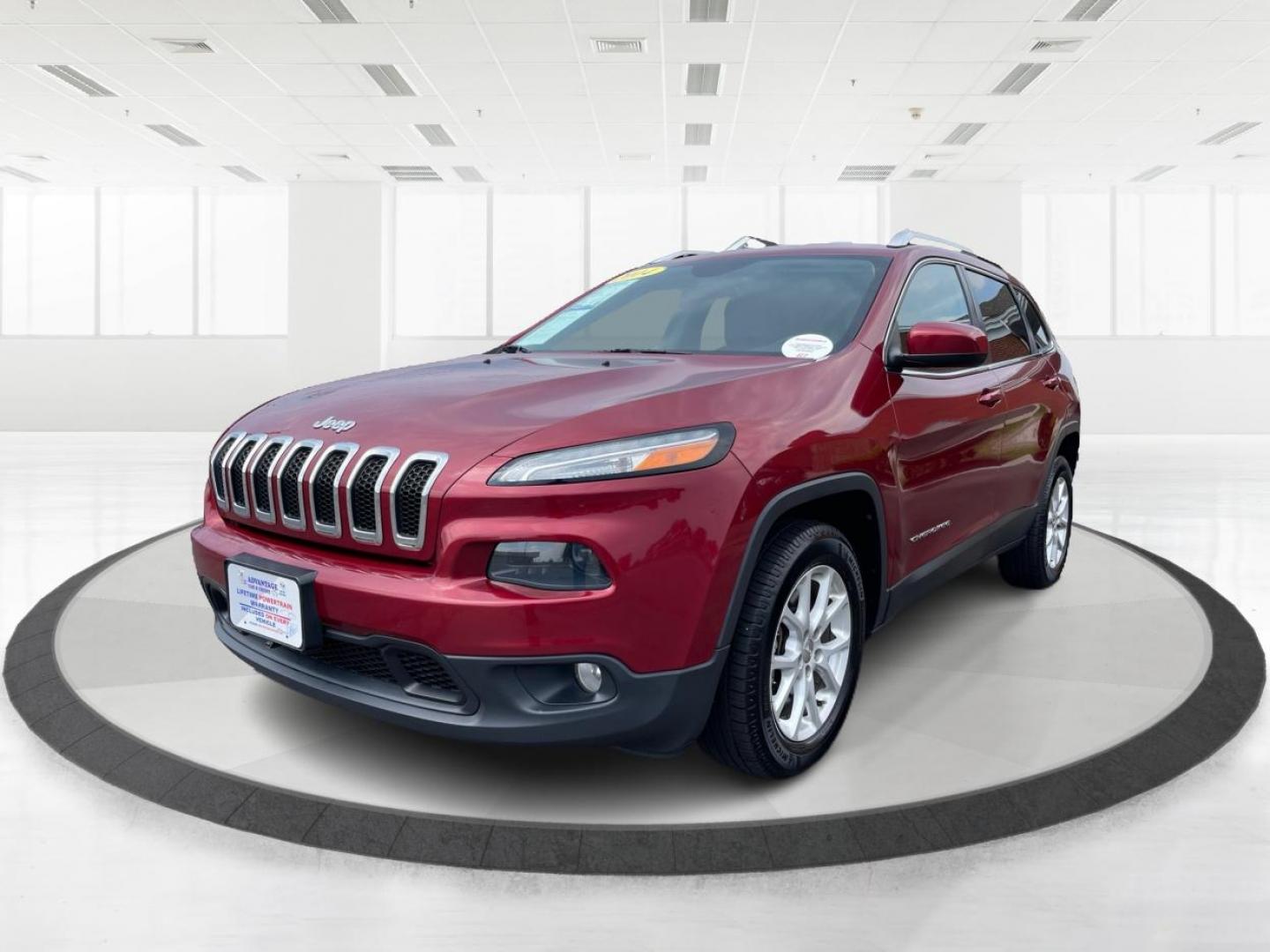 2014 Dp Cherry Red Crystal PC Jeep Cherokee Latitude FWD (1C4PJLCB4EW) with an 2.4L L4 DOHC 16V engine, 9-Speed Automatic transmission, located at 1230 East Main St, Xenia, OH, 45385, (937) 908-9800, 39.687321, -83.910294 - Photo#7