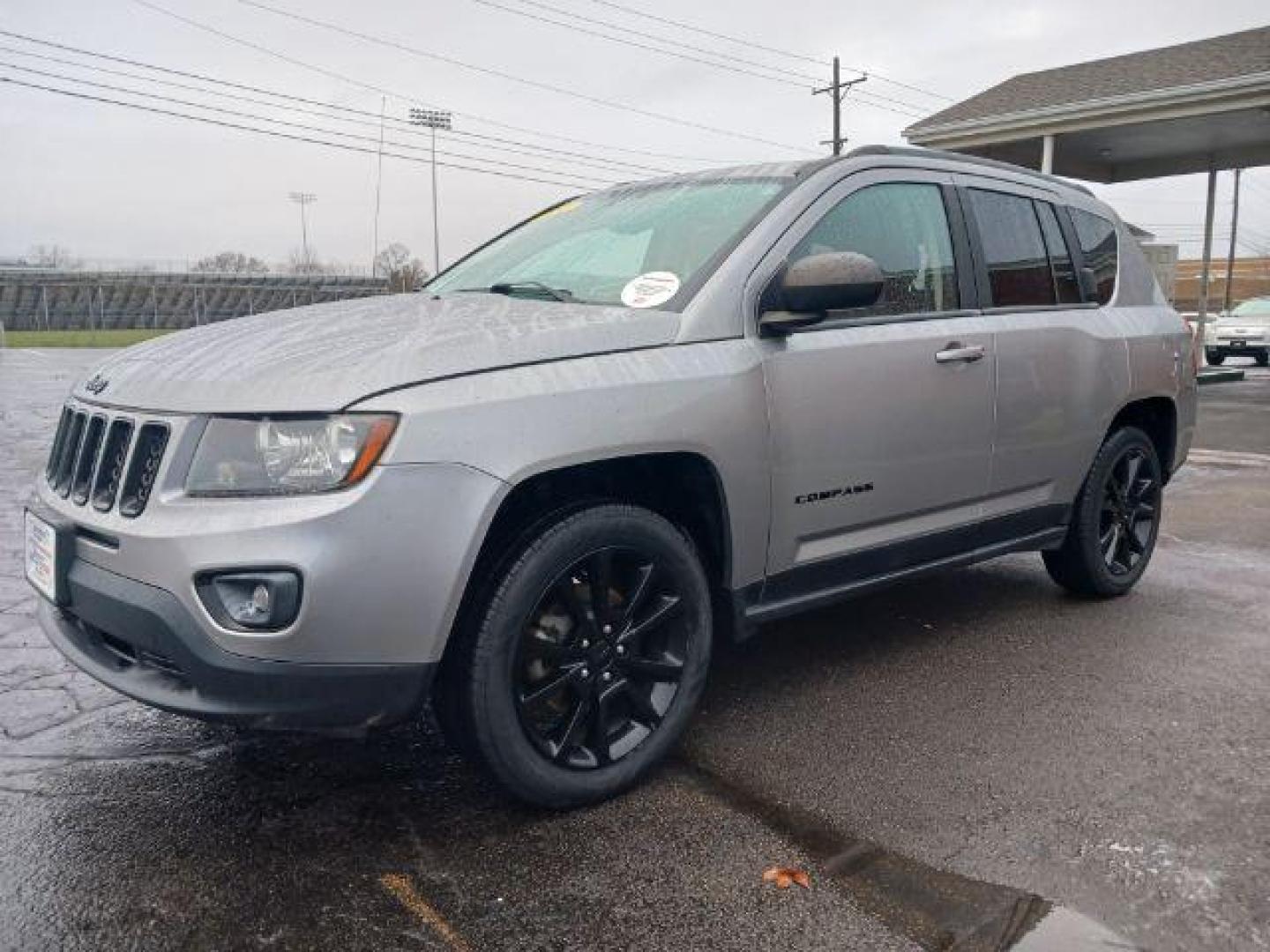 2014 Bright Silver Metallic CC Jeep Compass Sport FWD (1C4NJCBAXED) with an 2.0L L4 DOHC 16V engine, located at 1184 Kauffman Ave, Fairborn, OH, 45324, (937) 908-9800, 39.807365, -84.029114 - Photo#2