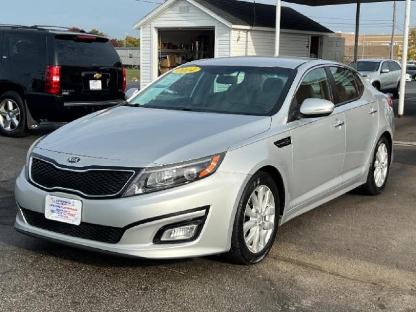 2014 Bright Silver Kia Optima LX (5XXGM4A77EG) with an 2.4L L4 DOHC 16V engine, 6-Speed Automatic transmission, located at 1184 Kauffman Ave, Fairborn, OH, 45324, (937) 908-9800, 39.807365, -84.029114 - Photo#2