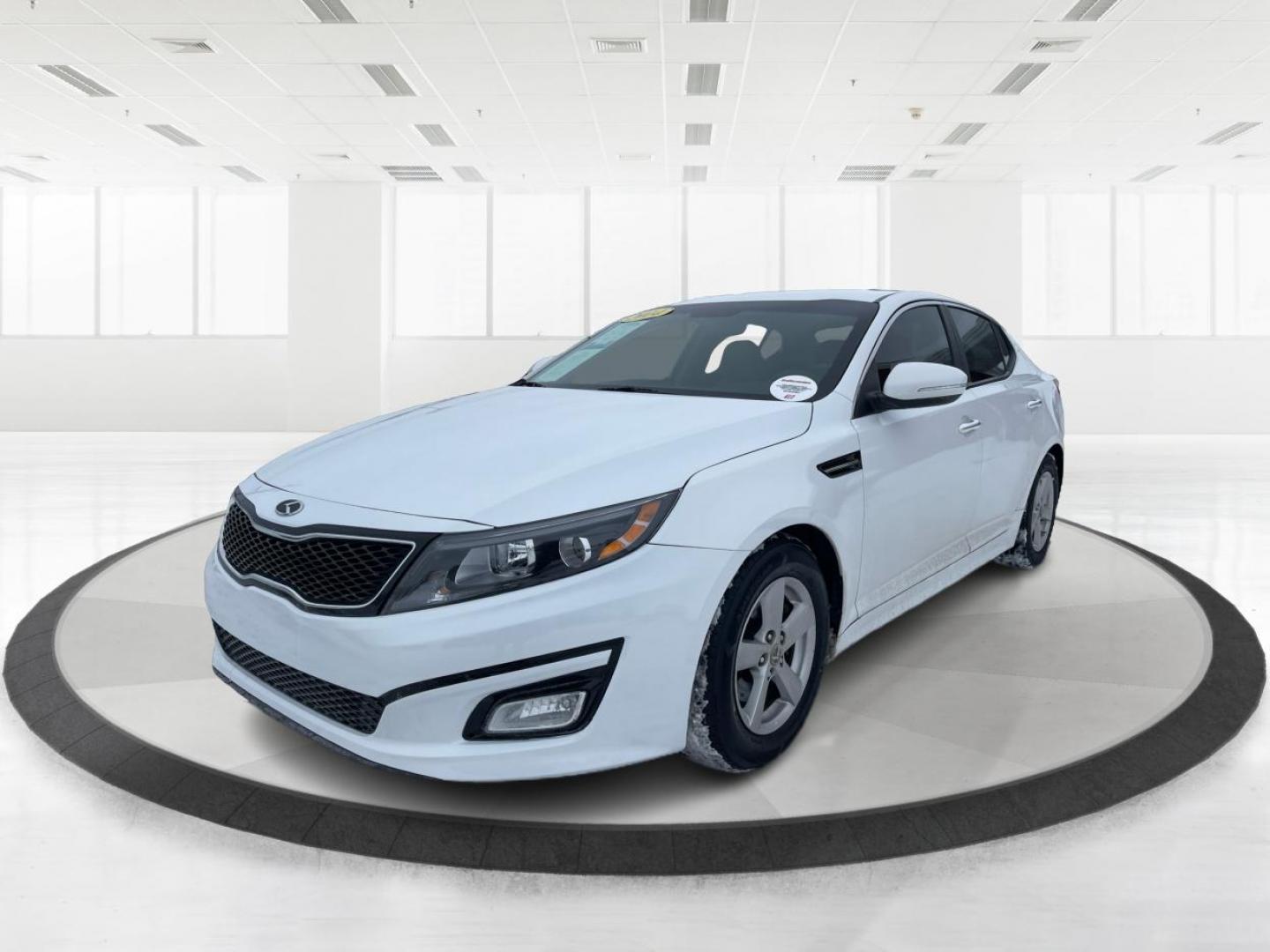 2014 Snow White Pearl Kia Optima LX (5XXGM4A71EG) with an 2.4L L4 DOHC 16V engine, 6-Speed Automatic transmission, located at 401 Woodman Dr, Riverside, OH, 45431, (937) 908-9800, 39.760899, -84.123421 - 2014 Kia Optima LX - Photo#6