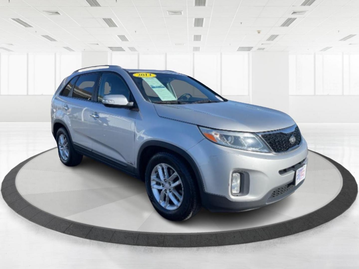 2014 Silver Kia Sorento (5XYKTCA69EG) with an 2.4L L4 DOHC 16V engine, 6-Speed Automatic transmission, located at 880 E. National Road, Vandalia, OH, 45377, (937) 908-9800, 39.892189, -84.181015 - Photo#0