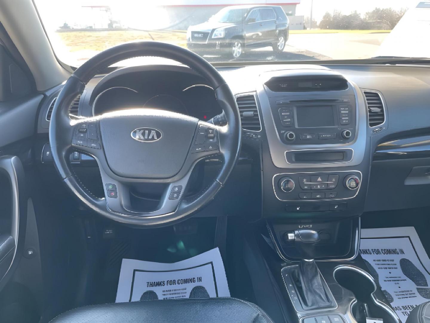 2014 Silver Kia Sorento (5XYKTCA69EG) with an 2.4L L4 DOHC 16V engine, 6-Speed Automatic transmission, located at 880 E. National Road, Vandalia, OH, 45377, (937) 908-9800, 39.892189, -84.181015 - Photo#7