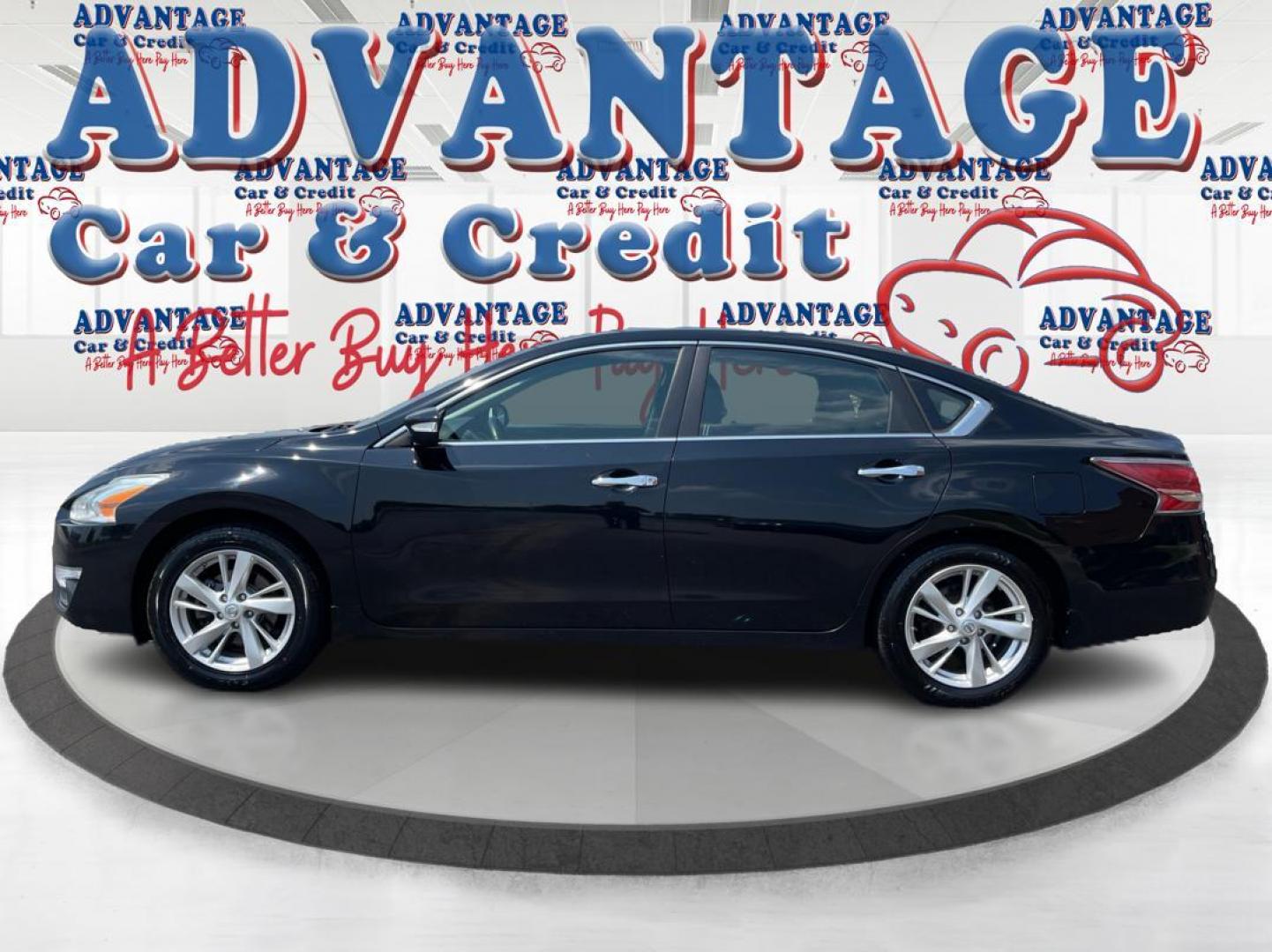 2014 Super Black Nissan Altima (1N4AL3AP1EC) with an 2.5L L4 DOHC 16V engine, Continuously Variable Transmission transmission, located at 1184 Kauffman Ave, Fairborn, OH, 45324, (937) 908-9800, 39.807365, -84.029114 - Photo#5