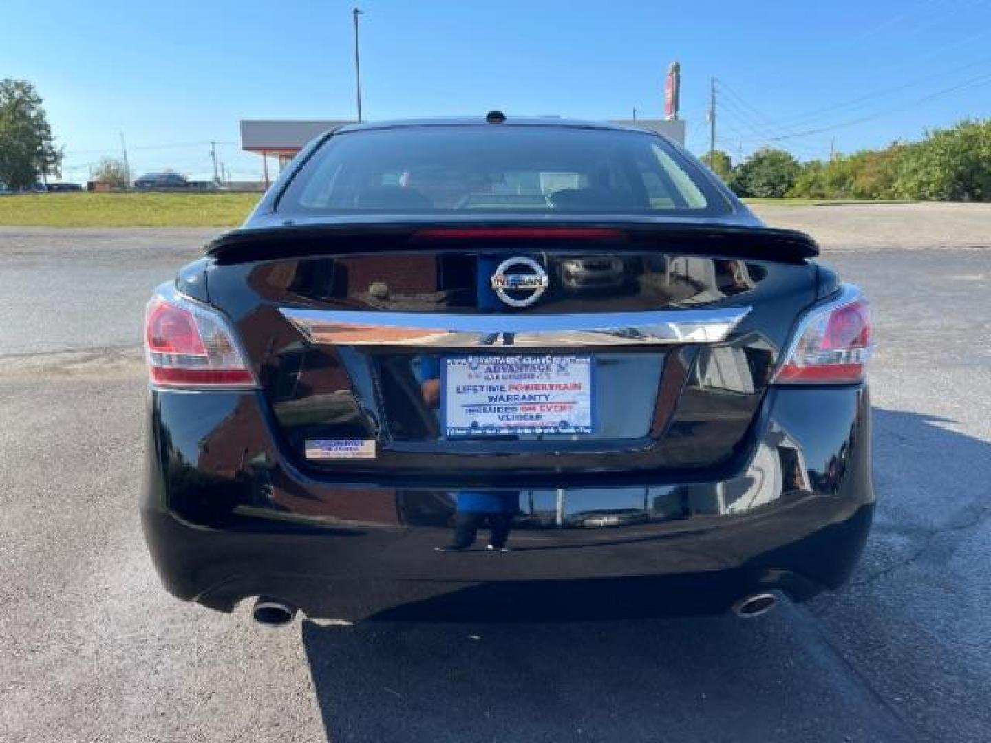 2014 Super Black Nissan Altima 2.5 S (1N4AL3AP9EC) with an 2.5L L4 DOHC 16V engine, Continuously Variable Transmission transmission, located at 4508 South Dixie Dr, Moraine, OH, 45439, (937) 908-9800, 39.690136, -84.216438 - Photo#4