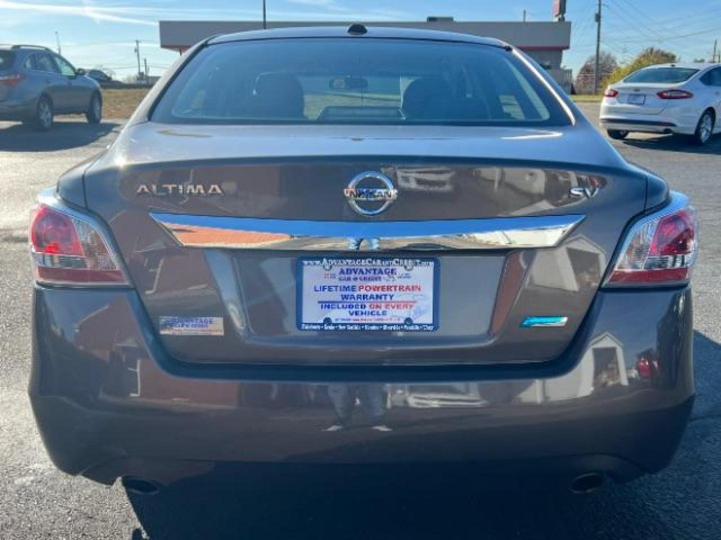 2014 Java Metallic Nissan Altima 2.5 SV (1N4AL3AP1EC) with an 2.5L L4 DOHC 16V engine, Continuously Variable Transmission transmission, located at 4508 South Dixie Dr, Moraine, OH, 45439, (937) 908-9800, 39.690136, -84.216438 - Photo#4