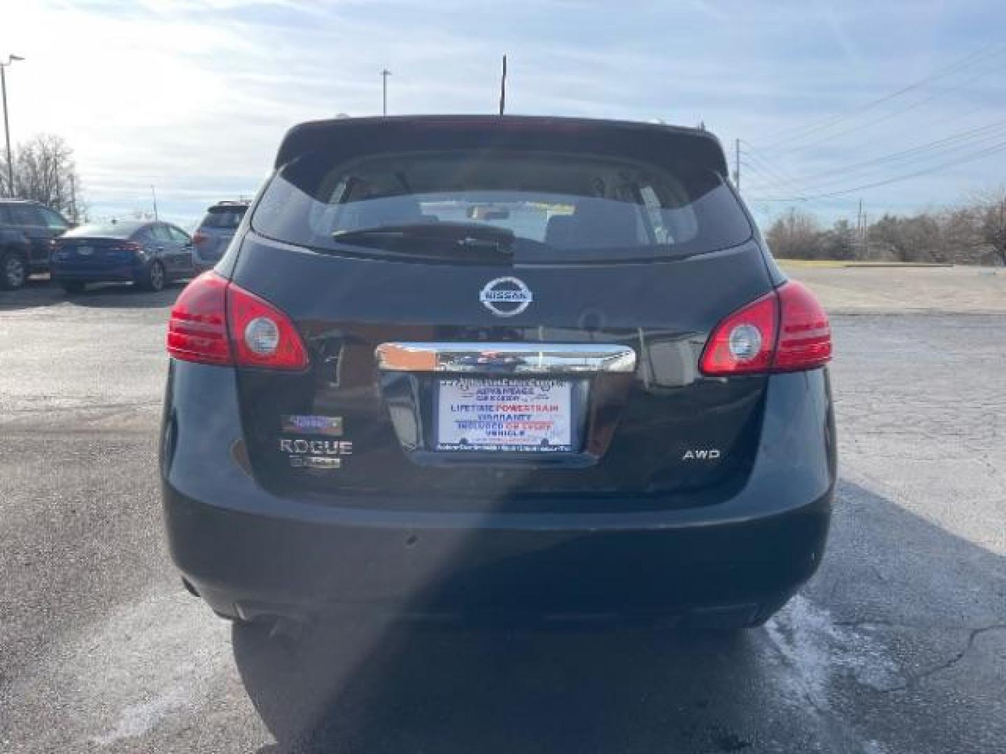 2014 Super Black Nissan Rogue Select S AWD (JN8AS5MV3EW) with an 2.5L L4 DOHC 16V engine, Continuously Variable Transmission transmission, located at 880 E. National Road, Vandalia, OH, 45377, (937) 908-9800, 39.892189, -84.181015 - Photo#3