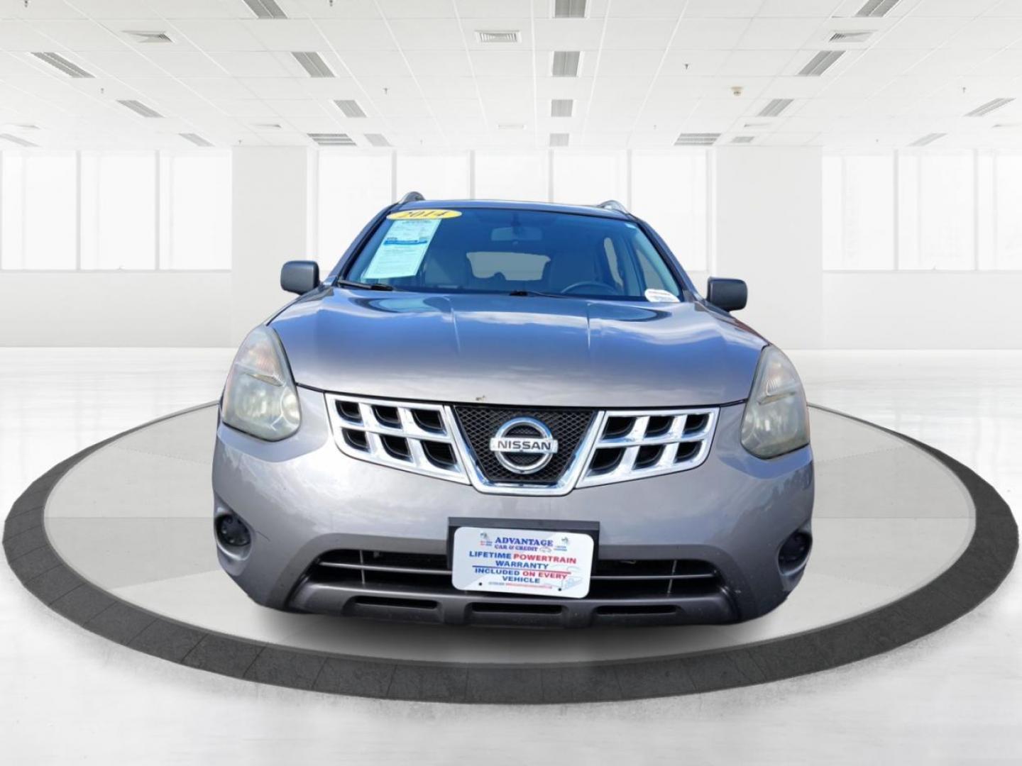 2014 Platinum Graphite Nissan Rogue Select (JN8AS5MV4EW) with an 2.5L L4 DOHC 16V engine, Continuously Variable Transmission transmission, located at 1230 East Main St, Xenia, OH, 45385, (937) 908-9800, 39.687321, -83.910294 - Photo#6