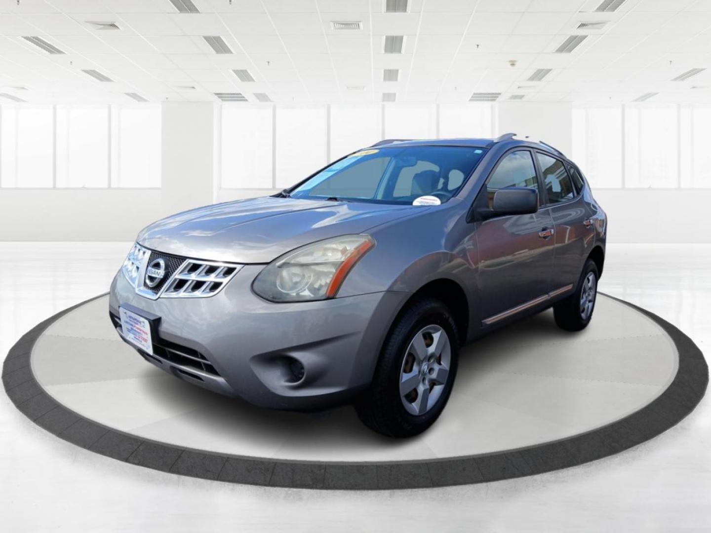 2014 Platinum Graphite Nissan Rogue Select (JN8AS5MV4EW) with an 2.5L L4 DOHC 16V engine, Continuously Variable Transmission transmission, located at 1230 East Main St, Xenia, OH, 45385, (937) 908-9800, 39.687321, -83.910294 - Photo#7