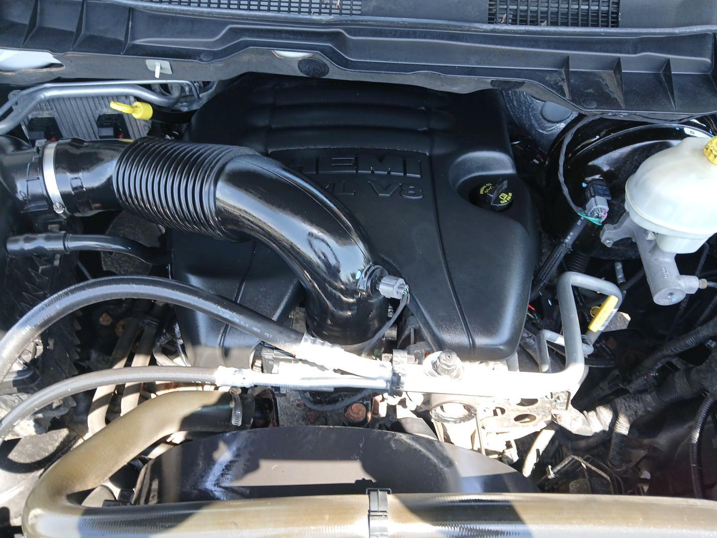 2014 Bright White Clearcoat RAM 1500 (1C6RR7FT4ES) with an 5.7L V8 OHV 16V engine, 8-Speed Automatic transmission, located at 880 E. National Road, Vandalia, OH, 45377, (937) 908-9800, 39.892189, -84.181015 - Photo#10