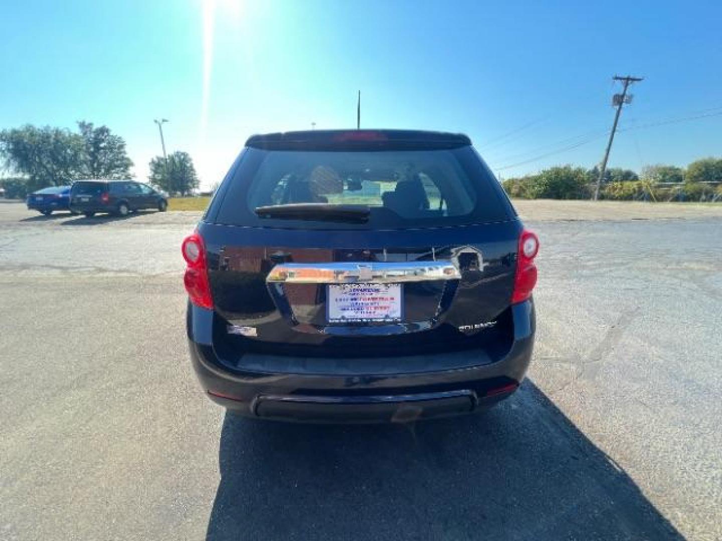 2015 Blue Velvet Metallic Chevrolet Equinox LS 2WD (2GNALAEK6F1) with an 2.4L L4 DOHC 16V FFV engine, 6-Speed Automatic transmission, located at 1184 Kauffman Ave, Fairborn, OH, 45324, (937) 908-9800, 39.807365, -84.029114 - Photo#4