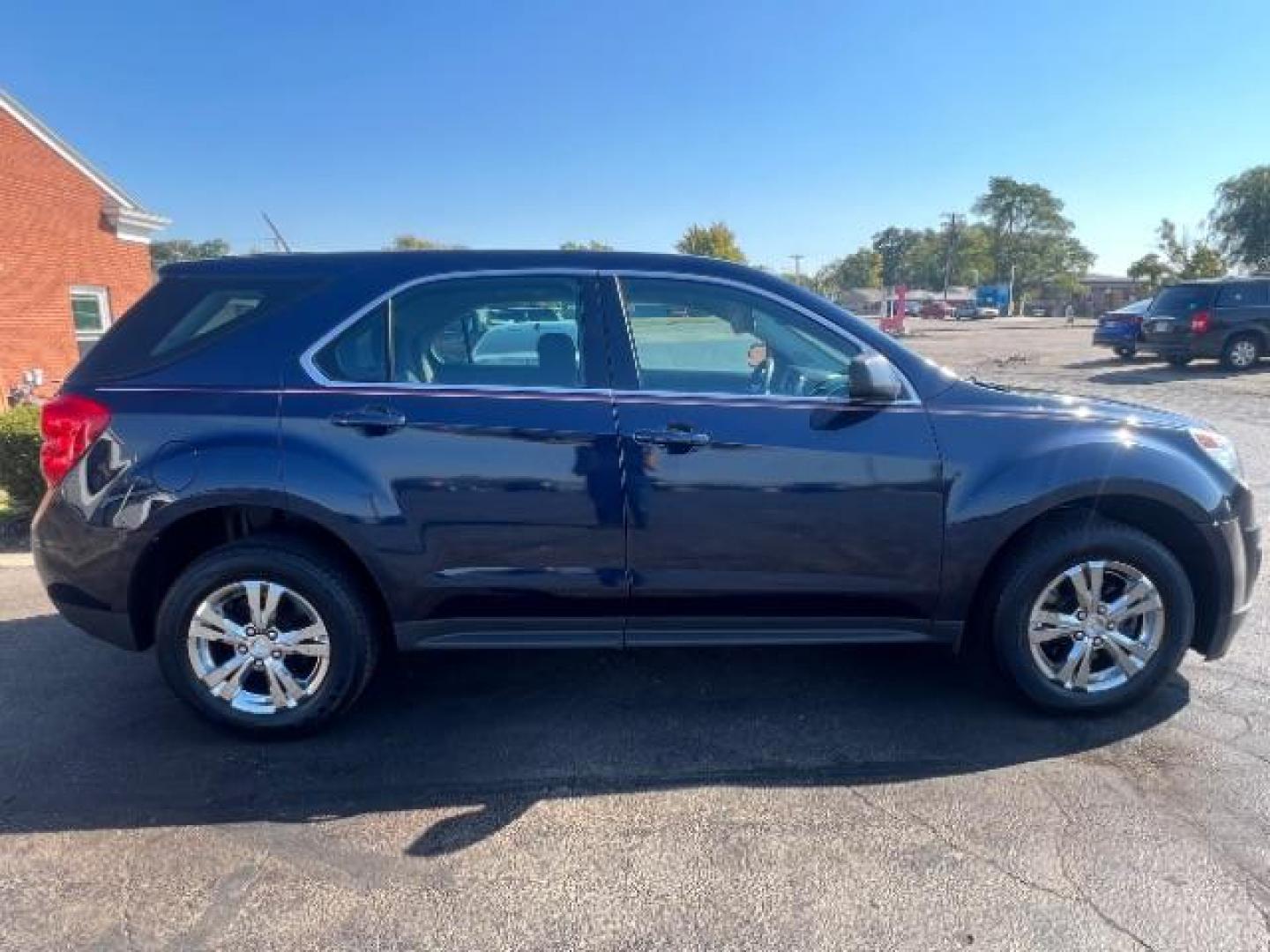 2015 Blue Velvet Metallic Chevrolet Equinox LS 2WD (2GNALAEK6F1) with an 2.4L L4 DOHC 16V FFV engine, 6-Speed Automatic transmission, located at 1184 Kauffman Ave, Fairborn, OH, 45324, (937) 908-9800, 39.807365, -84.029114 - Photo#5