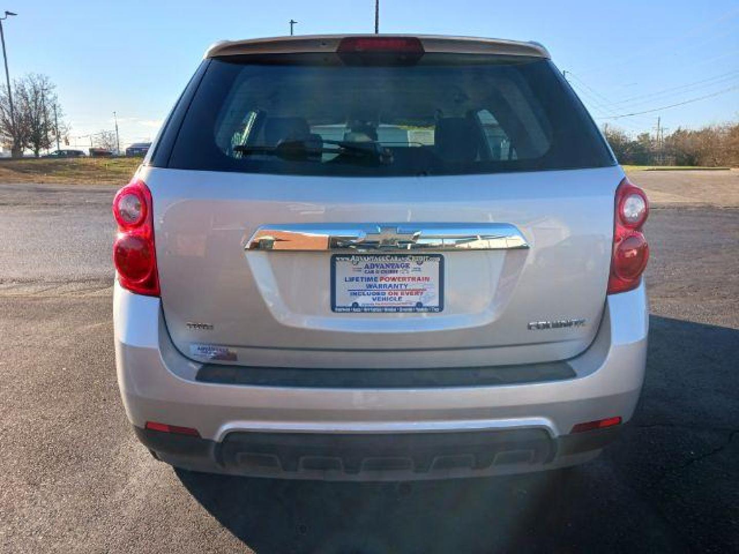 2015 Champagne Silver Metallic Chevrolet Equinox LS AWD (2GNFLEEK6F6) with an 2.4L L4 DOHC 16V FFV engine, 6-Speed Automatic transmission, located at 1951 S Dayton Lakeview Rd., New Carlisle, OH, 45344, (937) 908-9800, 39.890999, -84.050255 - Photo#5