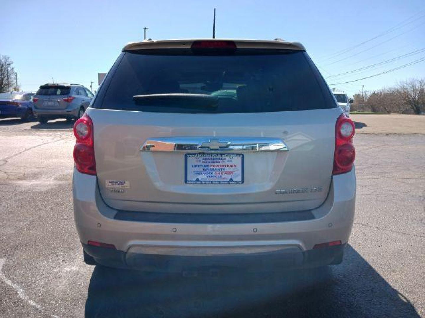 2015 Champagne Silver Metallic Chevrolet Equinox LTZ AWD (2GNFLHEK8F6) with an 2.4L L4 DOHC 16V FFV engine, 6-Speed Automatic transmission, located at 880 E. National Road, Vandalia, OH, 45377, (937) 908-9800, 39.892189, -84.181015 - Photo#5