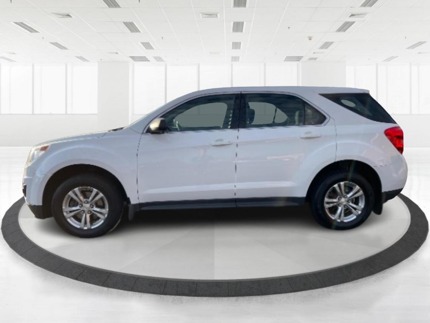 2015 Summit White Chevrolet Equinox LS 2WD (2GNALAEK4F1) with an 2.4L L4 DOHC 16V FFV engine, 6-Speed Automatic transmission, located at 1951 S Dayton Lakeview Rd., New Carlisle, OH, 45344, (937) 908-9800, 39.890999, -84.050255 - Photo#3