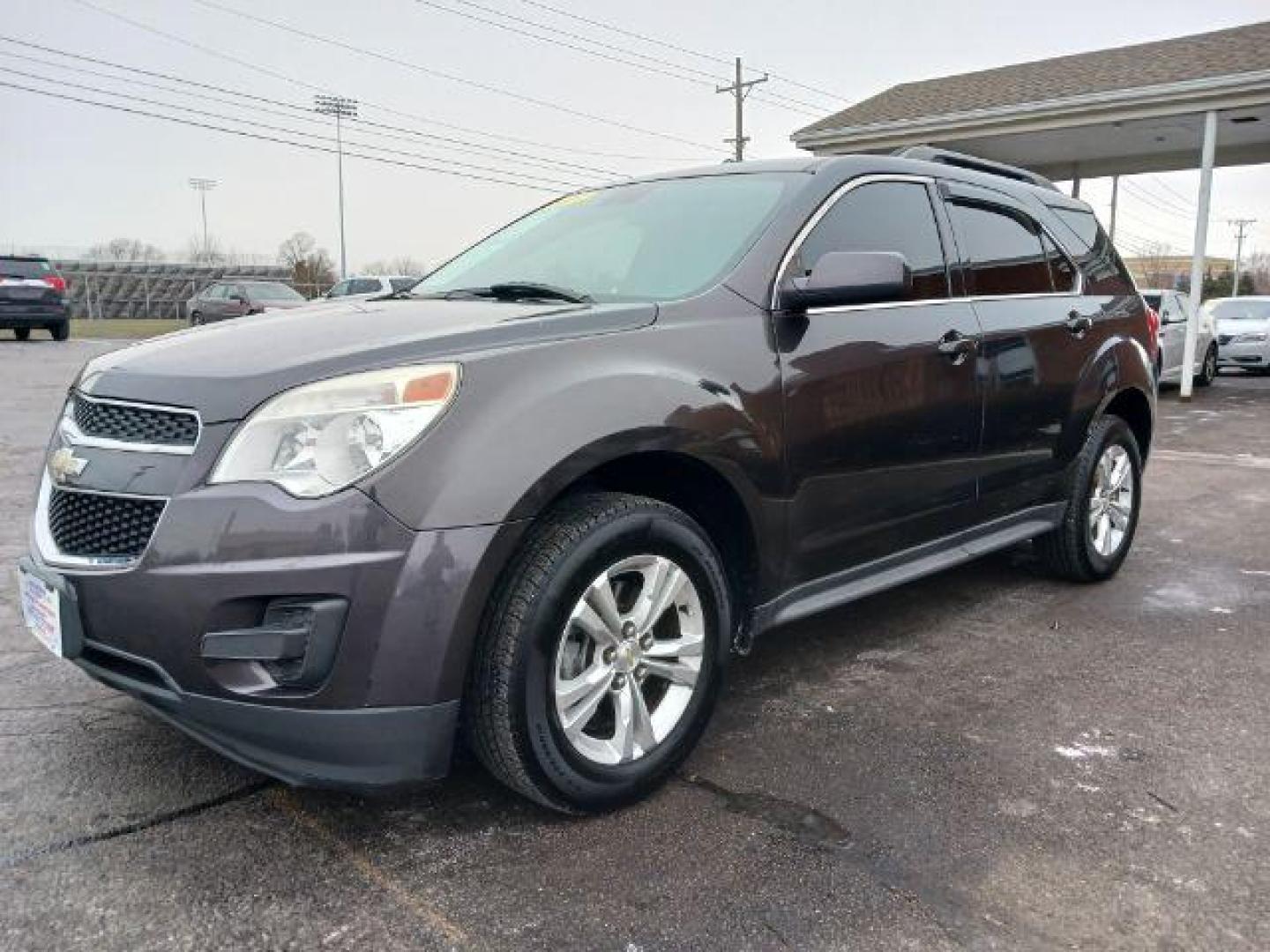 2015 Tungsten Metallic Chevrolet Equinox 1LT 2WD (1GNALBEK9FZ) with an 2.4L L4 DOHC 16V FFV engine, 6-Speed Automatic transmission, located at 1184 Kauffman Ave, Fairborn, OH, 45324, (937) 908-9800, 39.807365, -84.029114 - Photo#2