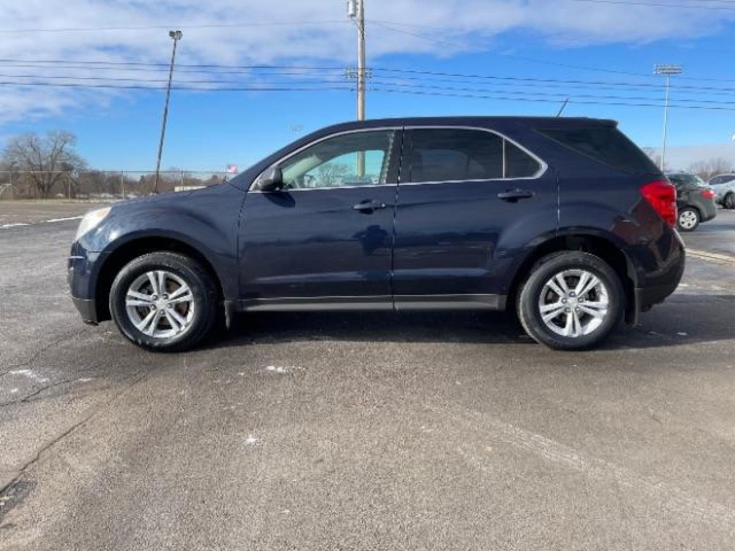 2015 Blue Velvet Metallic Chevrolet Equinox LS 2WD (2GNALAEK9F1) with an 2.4L L4 DOHC 16V FFV engine, 6-Speed Automatic transmission, located at 4508 South Dixie Dr, Moraine, OH, 45439, (937) 908-9800, 39.690136, -84.216438 - Photo#2