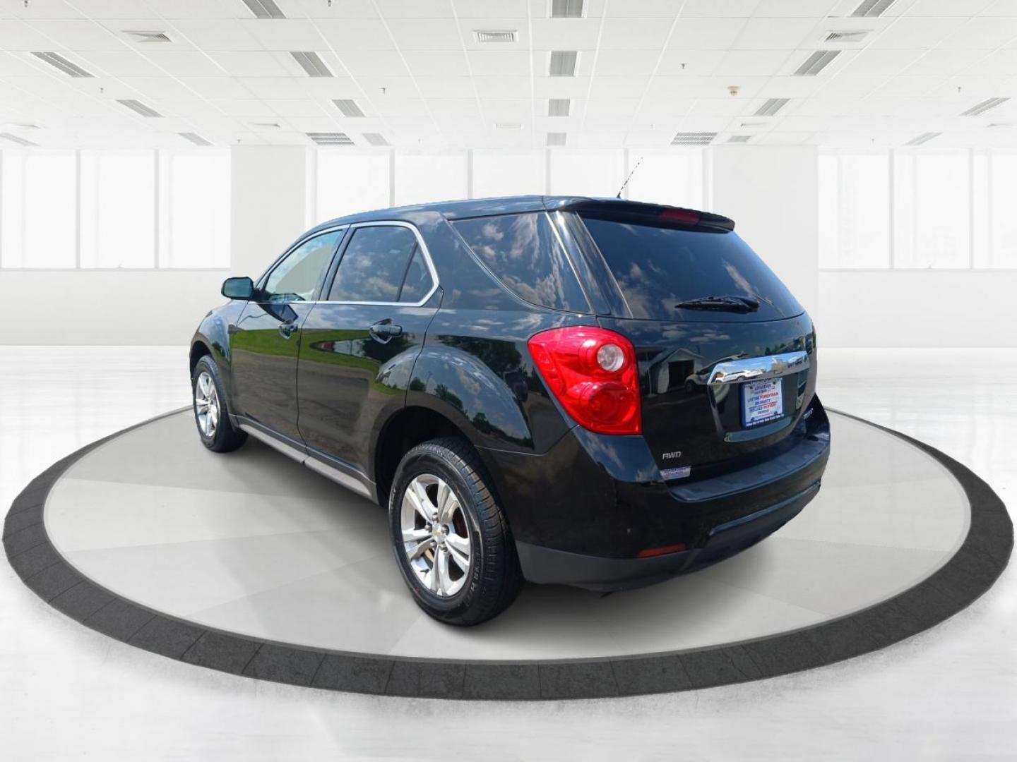 2015 Black Chevrolet Equinox (2GNFLEEK2F6) with an 2.4L L4 DOHC 16V FFV engine, 6-Speed Automatic transmission, located at 1099 N County Rd 25A, OH, 45373, (937) 908-9800, 40.057079, -84.212883 - Photo#4