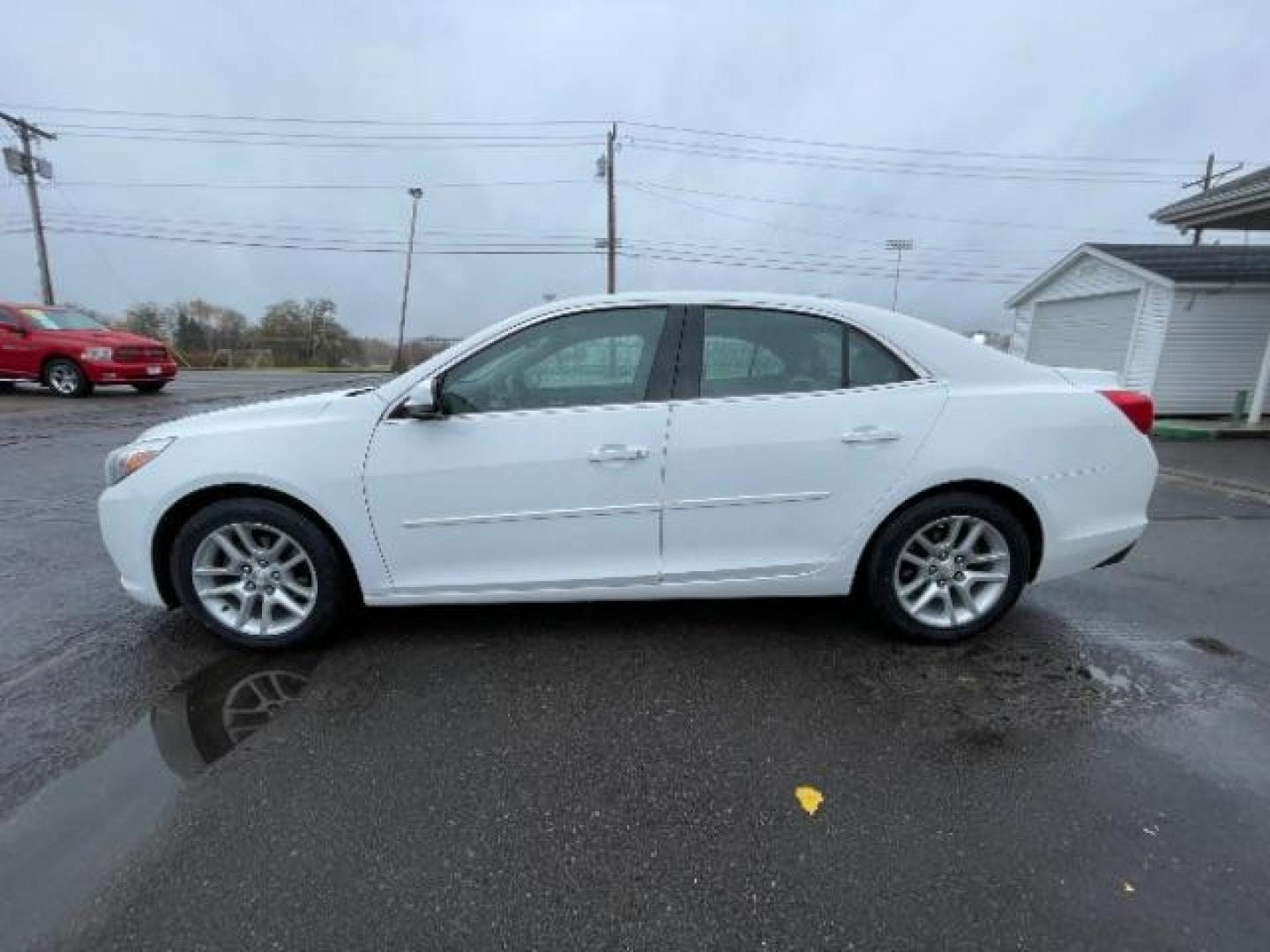 2015 Summit White Chevrolet Malibu 1LT (1G11C5SL5FF) with an 2.5L L4 DOHC 16V engine, 6-Speed Automatic transmission, located at 1951 S Dayton Lakeview Rd., New Carlisle, OH, 45344, (937) 908-9800, 39.890999, -84.050255 - Photo#2