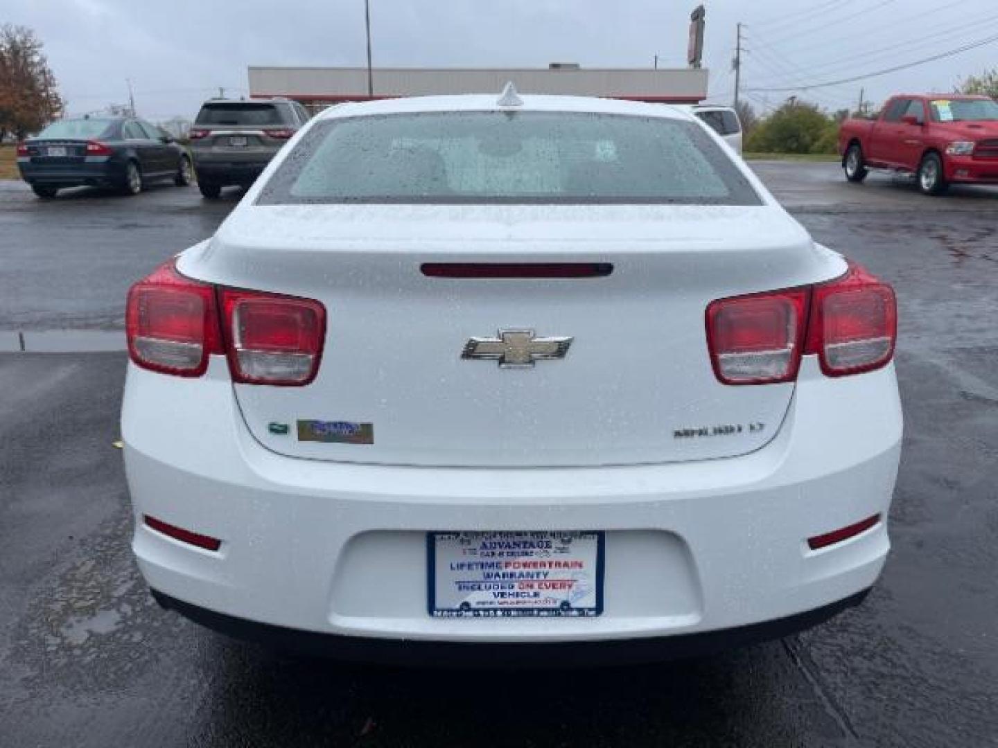 2015 Summit White Chevrolet Malibu 1LT (1G11C5SL5FF) with an 2.5L L4 DOHC 16V engine, 6-Speed Automatic transmission, located at 1951 S Dayton Lakeview Rd., New Carlisle, OH, 45344, (937) 908-9800, 39.890999, -84.050255 - Photo#4