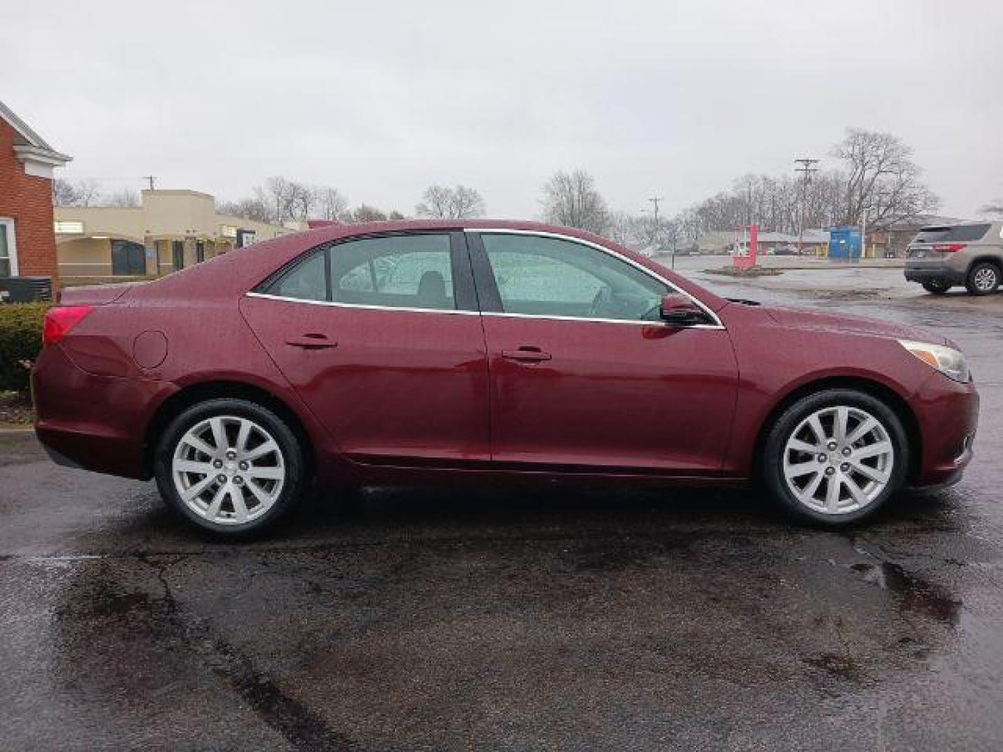 2015 Butte Red Metallic Chevrolet Malibu 2LT (1G11D5SL6FF) with an 2.5L L4 DOHC 16V engine, 6-Speed Automatic transmission, located at 401 Woodman Dr, Riverside, OH, 45431, (937) 908-9800, 39.763779, -84.122063 - Photo#4