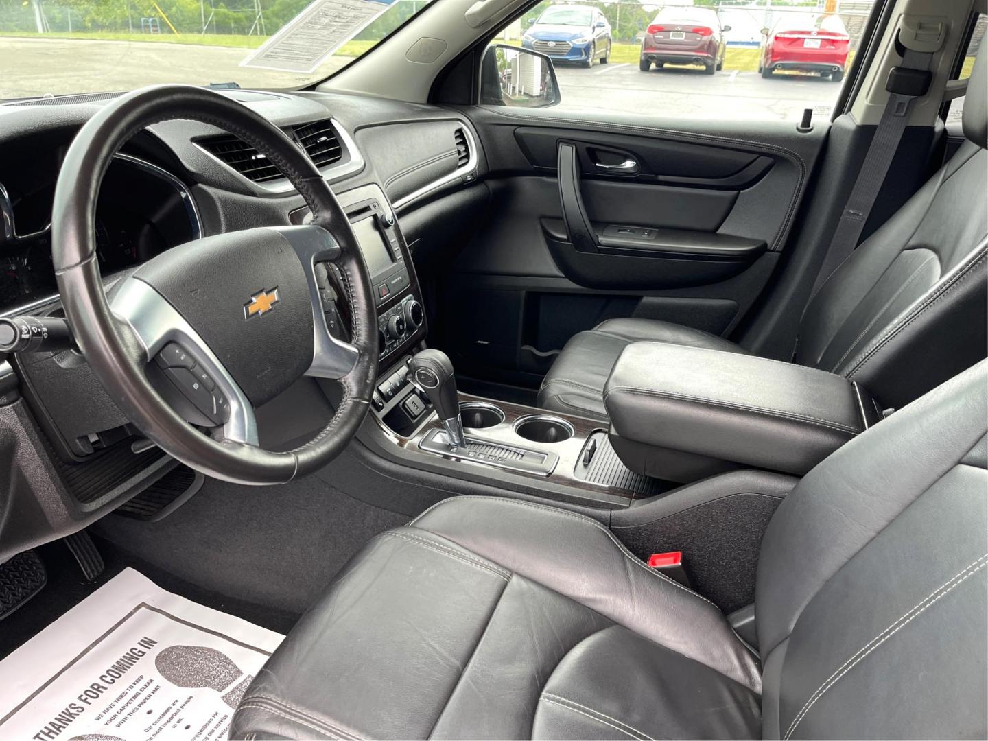 2015 Black Granite Metallic Chevrolet Traverse 2LT AWD (1GNKVHKD5FJ) with an 3.6L V6 DOHC 24V engine, 6-Speed Automatic transmission, located at 880 E. National Road, Vandalia, OH, 45377, (937) 908-9800, 39.892189, -84.181015 - Photo#8