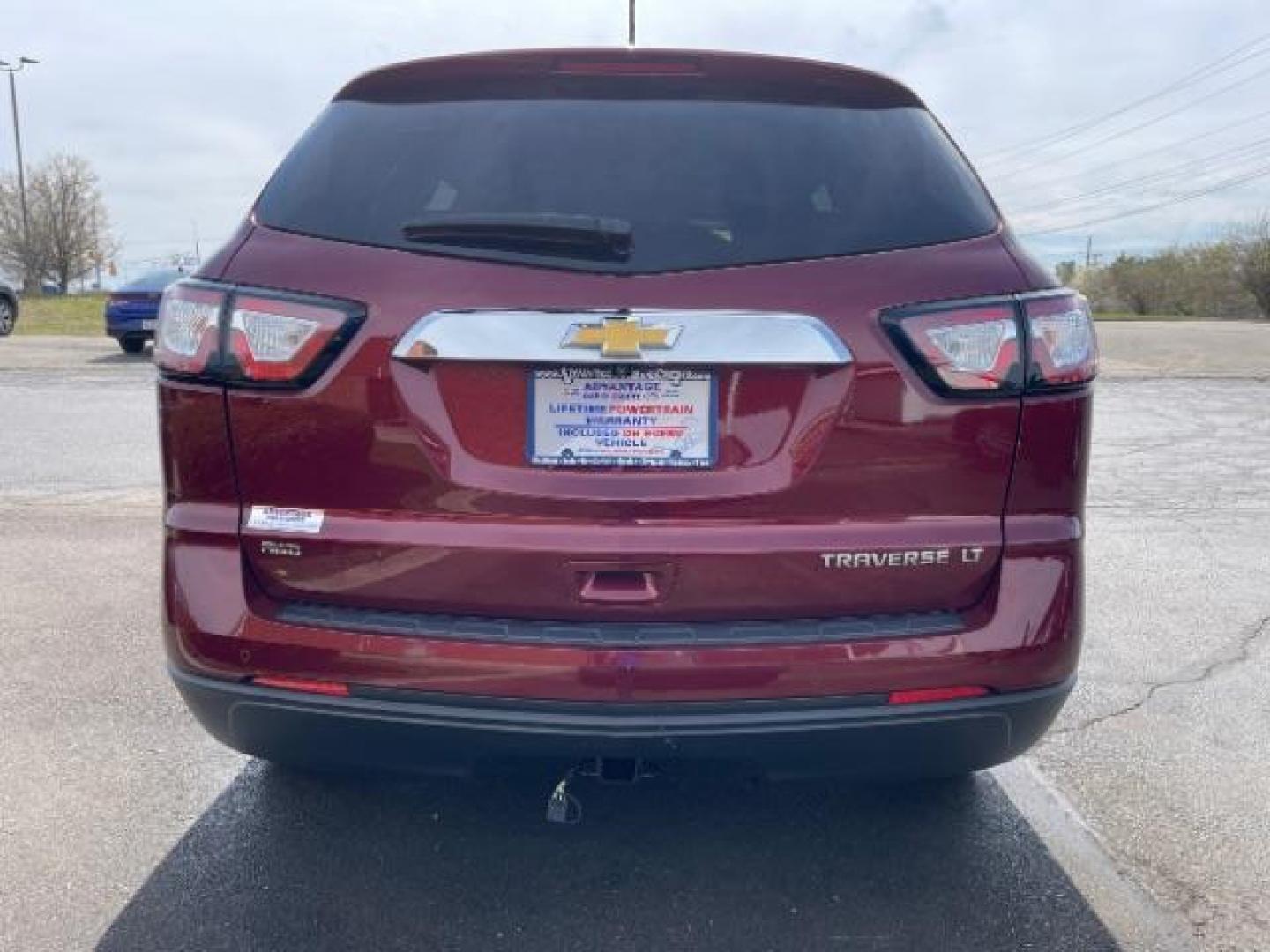 2015 Siren Red Tintcoat Chevrolet Traverse 2LT AWD (1GNKVHKD7FJ) with an 3.6L V6 DOHC 24V engine, 6-Speed Automatic transmission, located at 1184 Kauffman Ave, Fairborn, OH, 45324, (937) 908-9800, 39.807365, -84.029114 - Photo#3