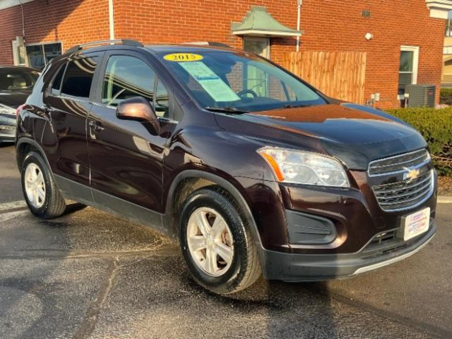 2015 Deep Espresso Metallic Chevrolet Trax LT FWD (KL7CJLSB0FB) with an 1.4L L4 DOHC 16V engine, 6-Speed Automatic transmission, located at 4508 South Dixie Dr, Moraine, OH, 45439, (937) 908-9800, 39.690136, -84.216438 - Photo#0