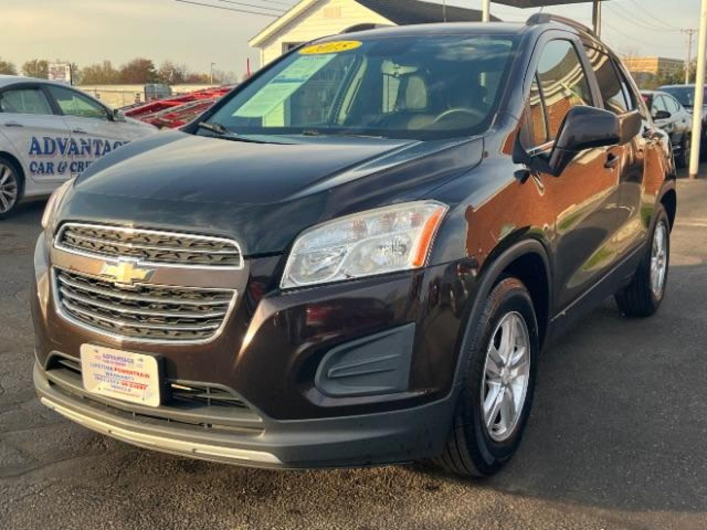 2015 Deep Espresso Metallic Chevrolet Trax LT FWD (KL7CJLSB0FB) with an 1.4L L4 DOHC 16V engine, 6-Speed Automatic transmission, located at 4508 South Dixie Dr, Moraine, OH, 45439, (937) 908-9800, 39.690136, -84.216438 - Photo#2