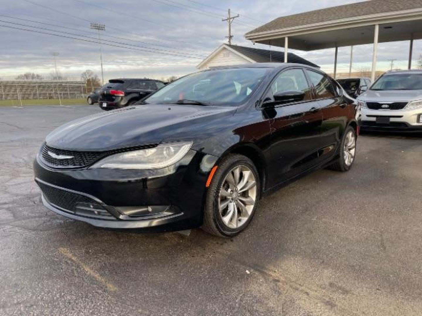 2015 Black Clearcoat Chrysler 200 S (1C3CCCBG7FN) with an 3.6L V6 DOHC 24V FFV engine, 9-Speed Automatic transmission, located at 1951 S Dayton Lakeview Rd., New Carlisle, OH, 45344, (937) 908-9800, 39.890999, -84.050255 - Photo#1