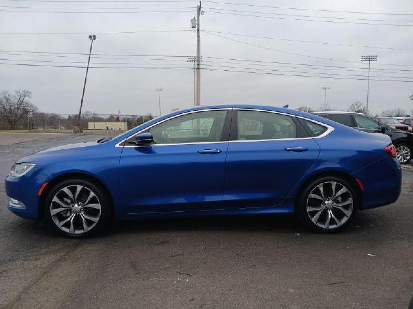 2015 Crystal Blue Pearlcoat Chrysler 200 C AWD (1C3CCCEG7FN) with an 3.6L V6 DOHC 24V FFV engine, 9-Speed Automatic transmission, located at 1951 S Dayton Lakeview Rd., New Carlisle, OH, 45344, (937) 908-9800, 39.890999, -84.050255 - Photo#3