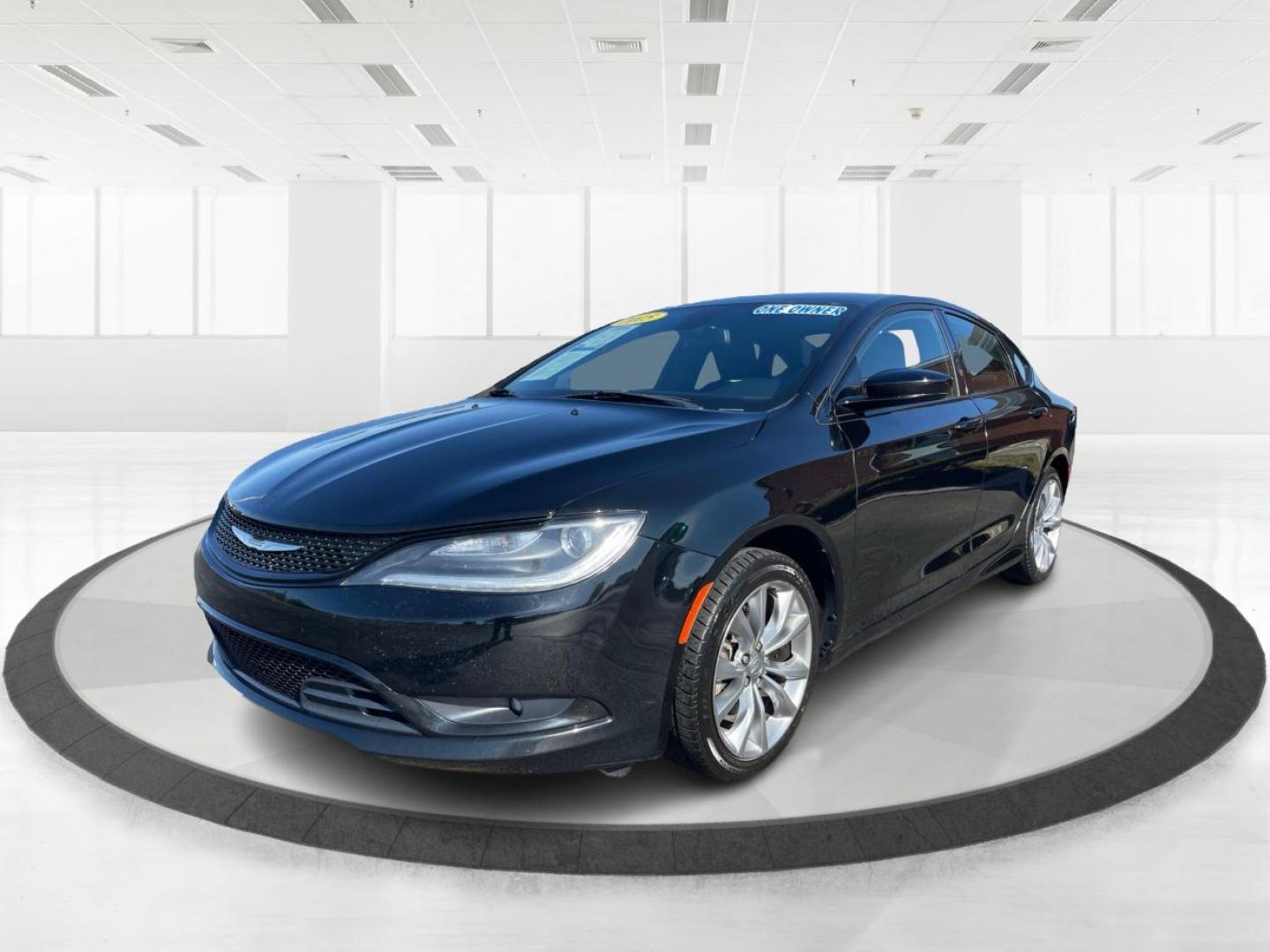 2015 Black Clearcoat Chrysler 200 S (1C3CCCBB2FN) with an 2.4L L4 DOHC 16V engine, 9-Speed Automatic transmission, located at 880 E. National Road, Vandalia, OH, 45377, (937) 908-9800, 39.892189, -84.181015 - Photo#7