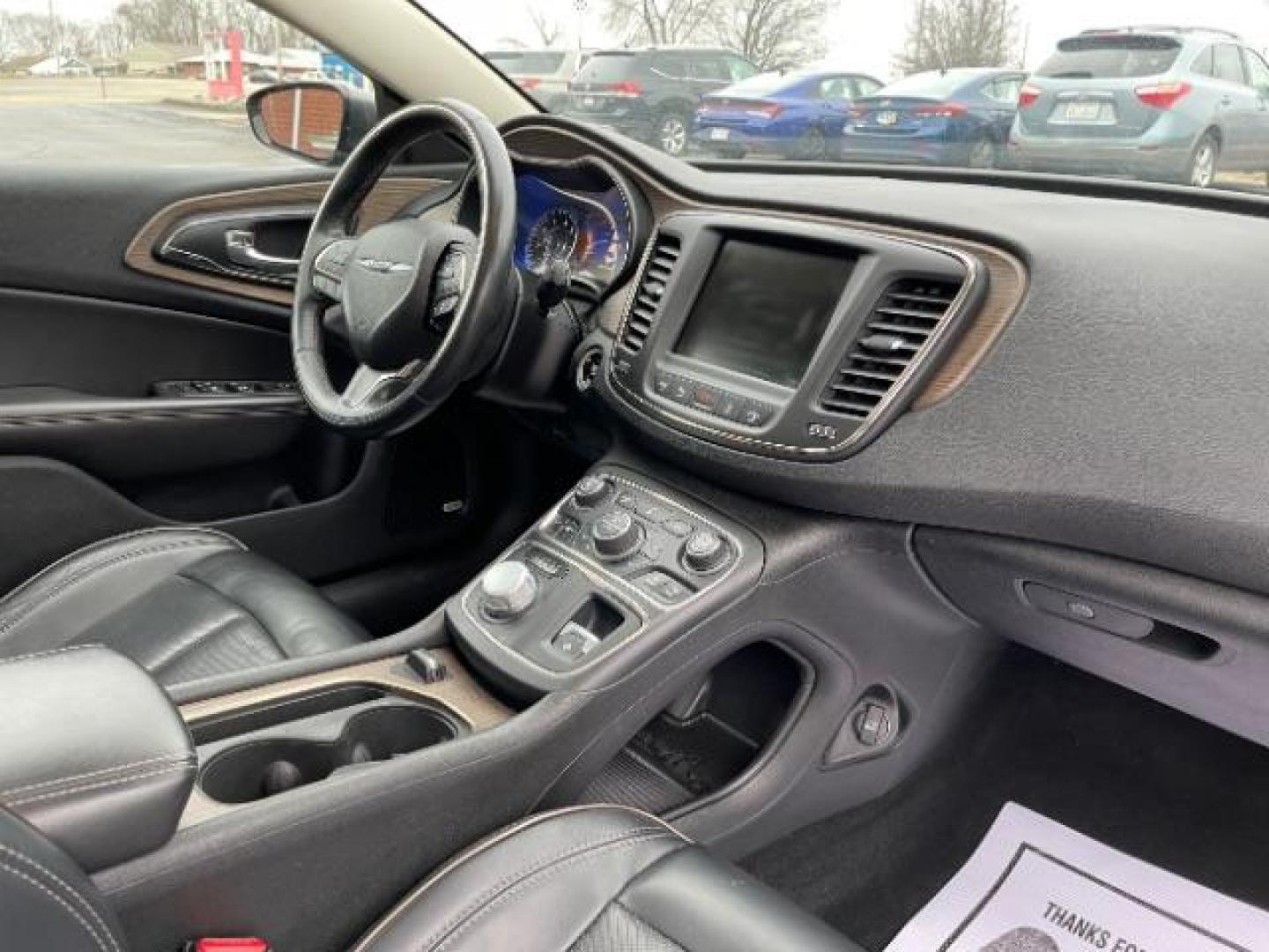 2015 Granite Crystal Met CC Chrysler 200 C AWD (1C3CCCEG2FN) with an 3.6L V6 DOHC 24V FFV engine, 9-Speed Automatic transmission, located at 1099 N County Rd 25A, OH, 45373, (937) 908-9800, 40.057079, -84.212883 - Photo#8