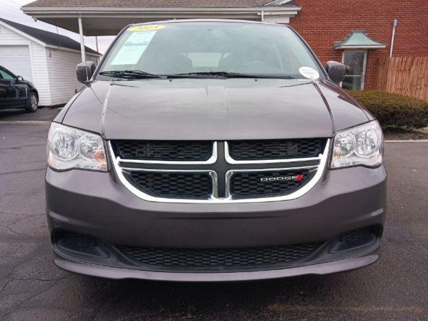 2015 Granite Crystal Met CC Dodge Grand Caravan SXT (2C4RDGCG5FR) with an 3.6L V6 DOHC 24V engine, 6-Speed Automatic transmission, located at 1951 S Dayton Lakeview Rd., New Carlisle, OH, 45344, (937) 908-9800, 39.890999, -84.050255 - Photo#1