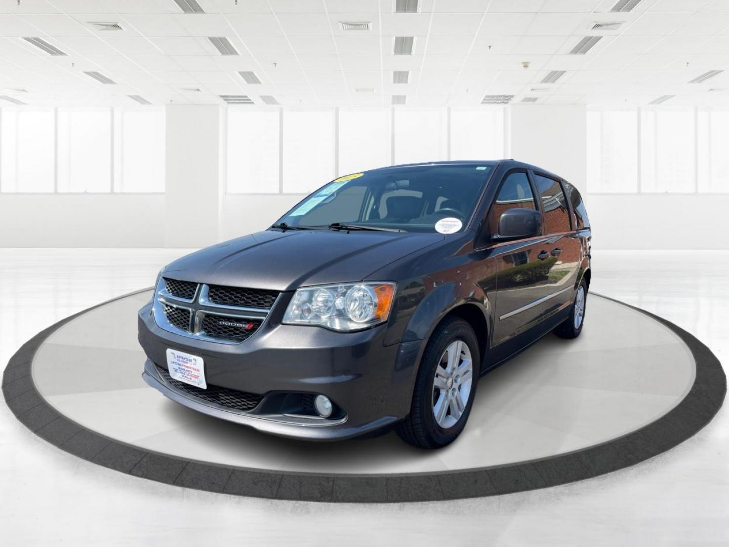 2015 Gray Dodge Grand Caravan Crew (2C4RDGDG5FR) with an 3.6L V6 DOHC 24V engine, 6-Speed Automatic transmission, located at 1230 East Main St, Xenia, OH, 45385, (937) 908-9800, 39.687321, -83.910294 - Photo#7